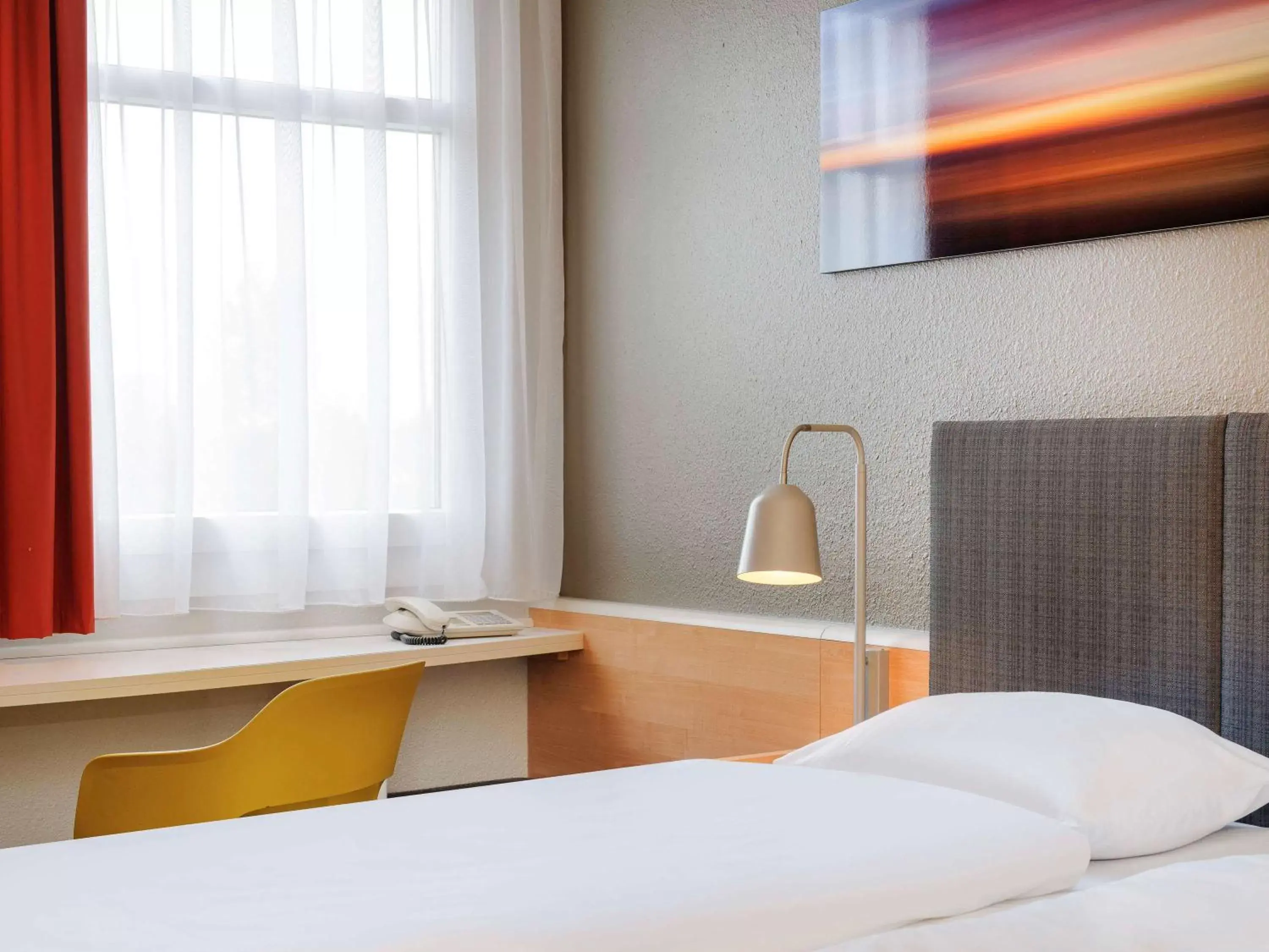 Photo of the whole room, Bed in ibis Hotel Frankfurt Messe West