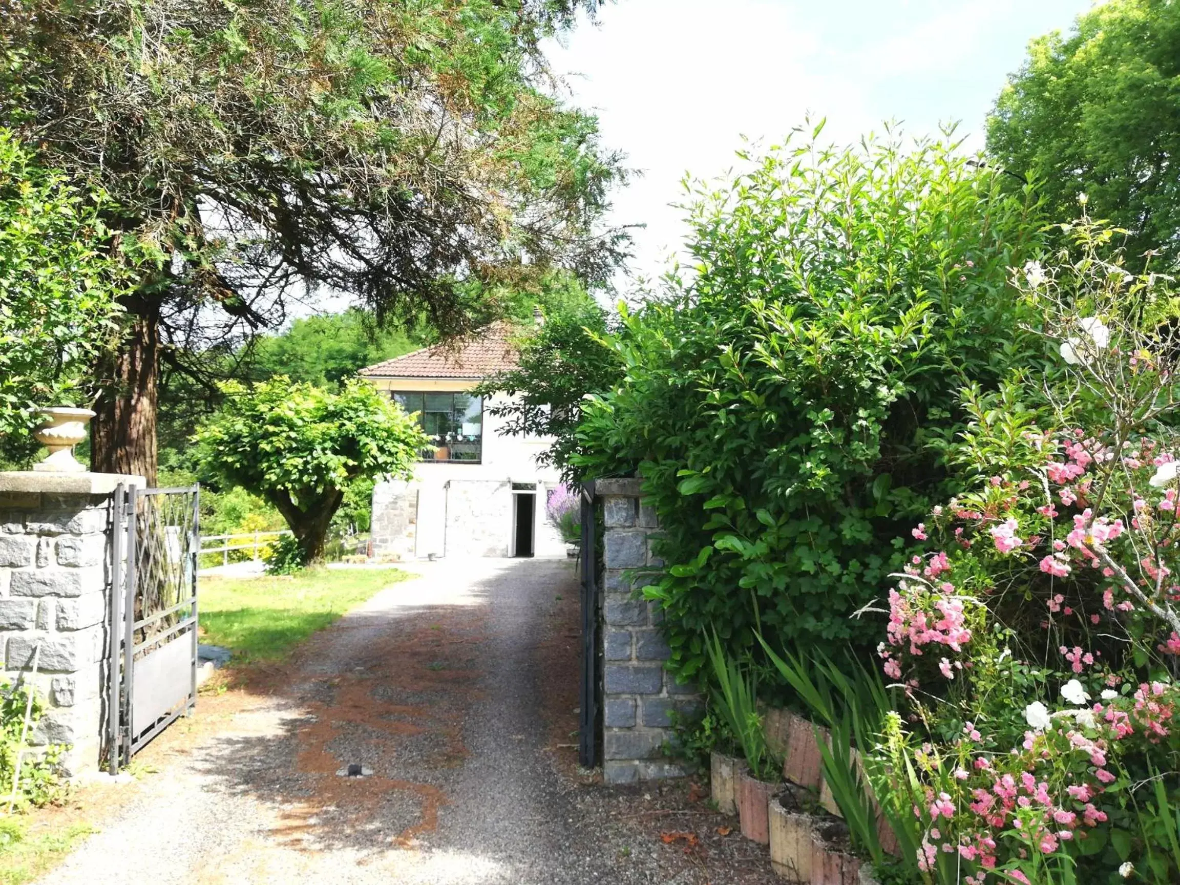 Property Building in Du coq à l'âme