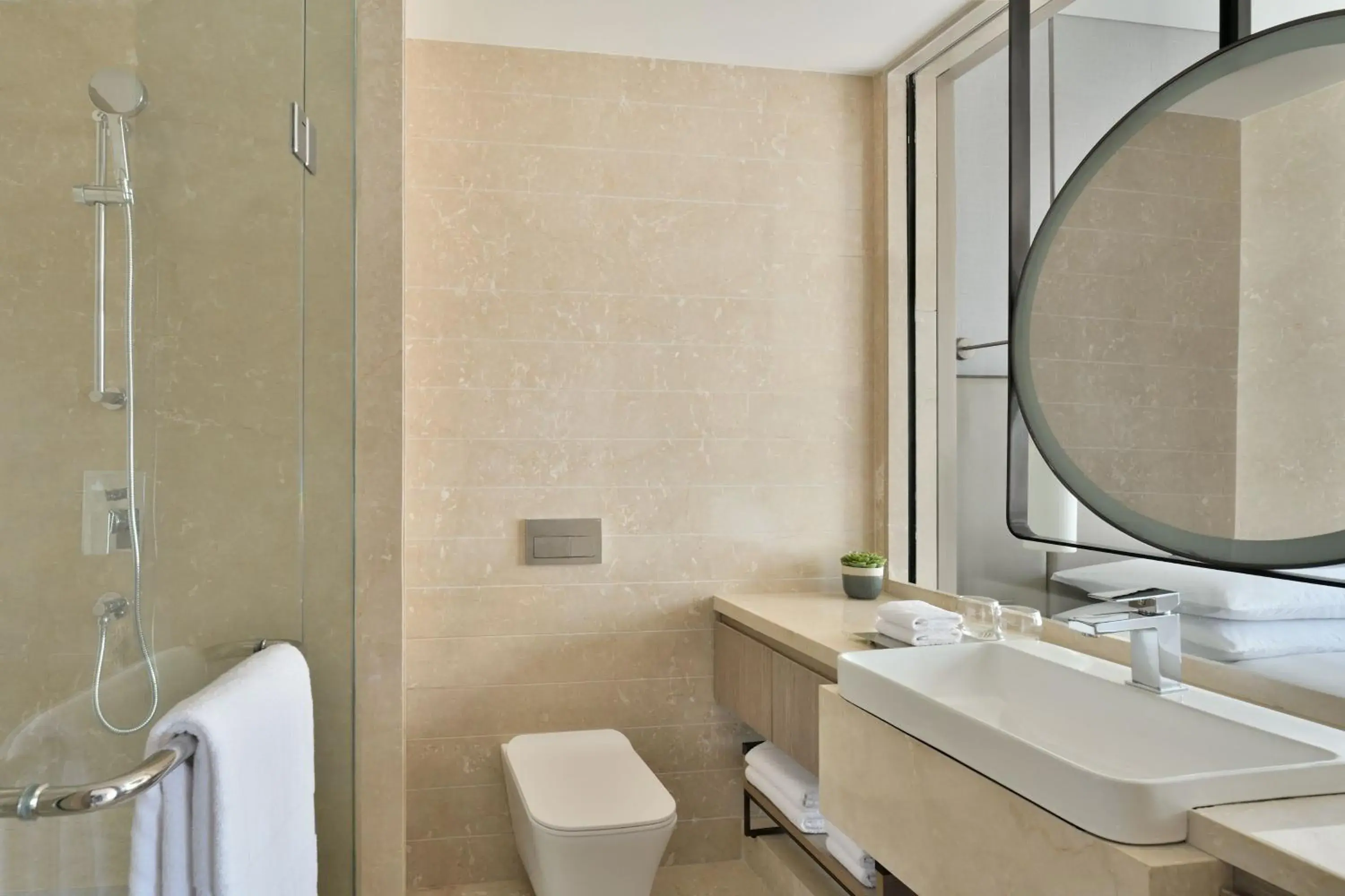 Bathroom in Marriott Executive Apartments Navi Mumbai