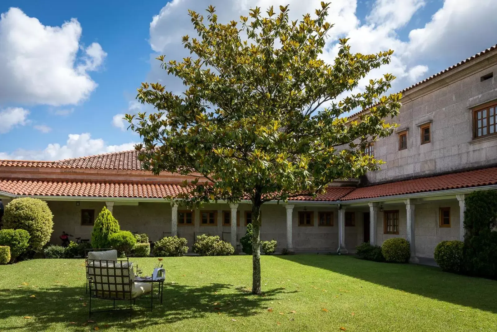 Patio, Property Building in Parador de Tui