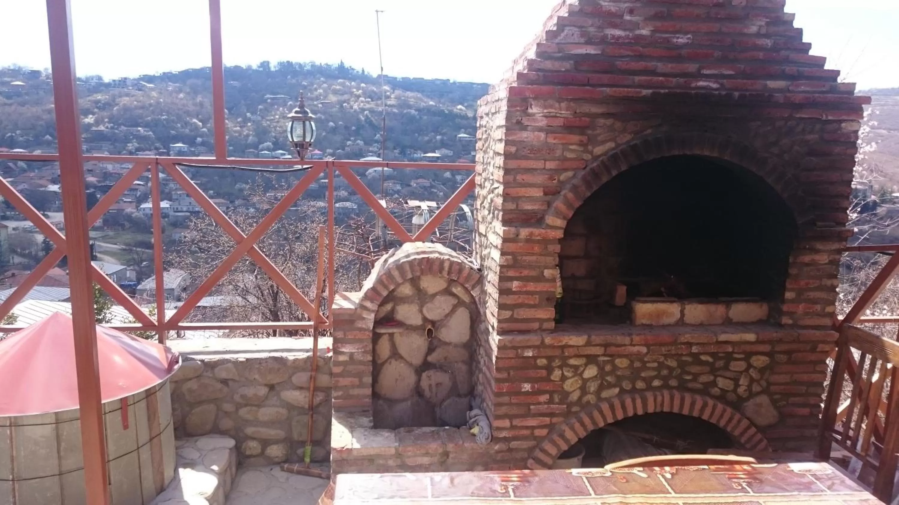 BBQ Facilities in Old House in Sighnaghi