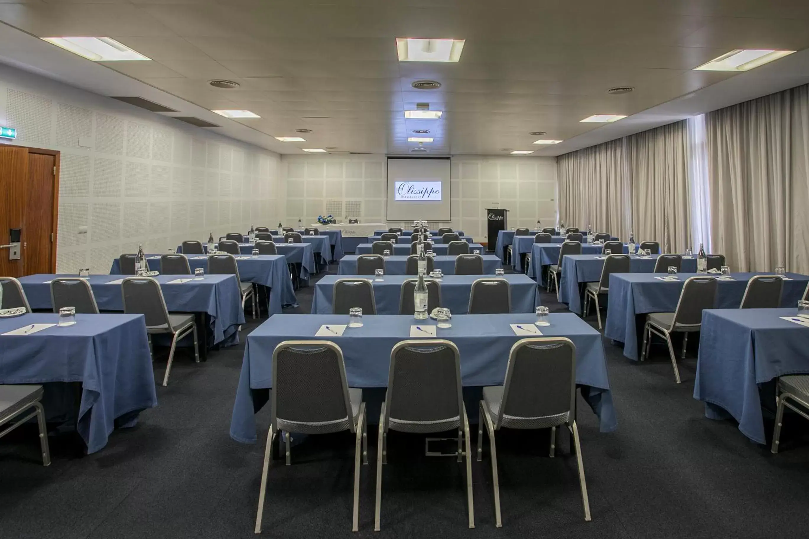 Meeting/conference room in Olissippo Marques de Sa