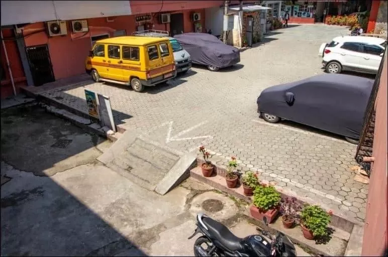 Parking in Hotel Snowland