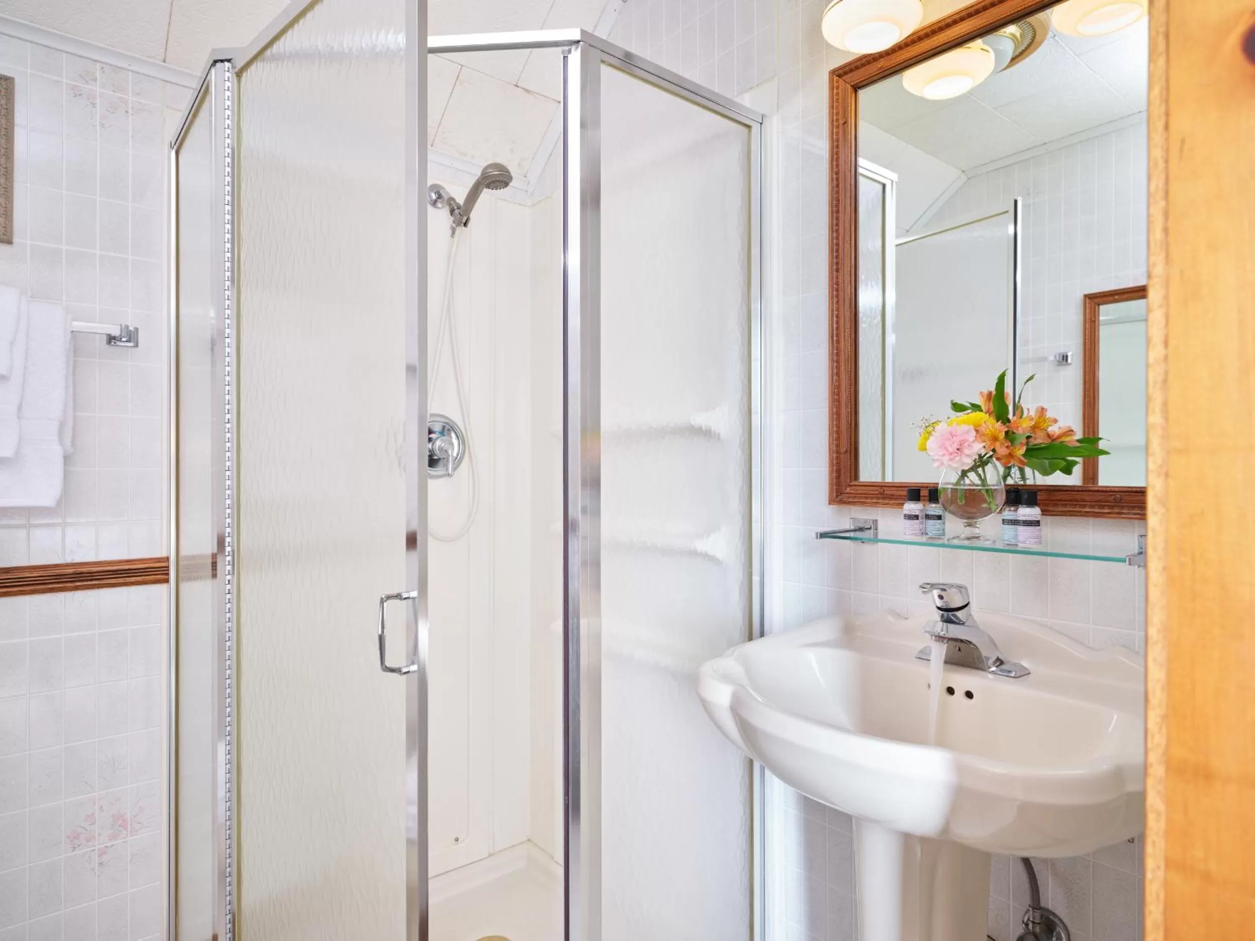 Bathroom in Keystone Inn Bed and Breakfast