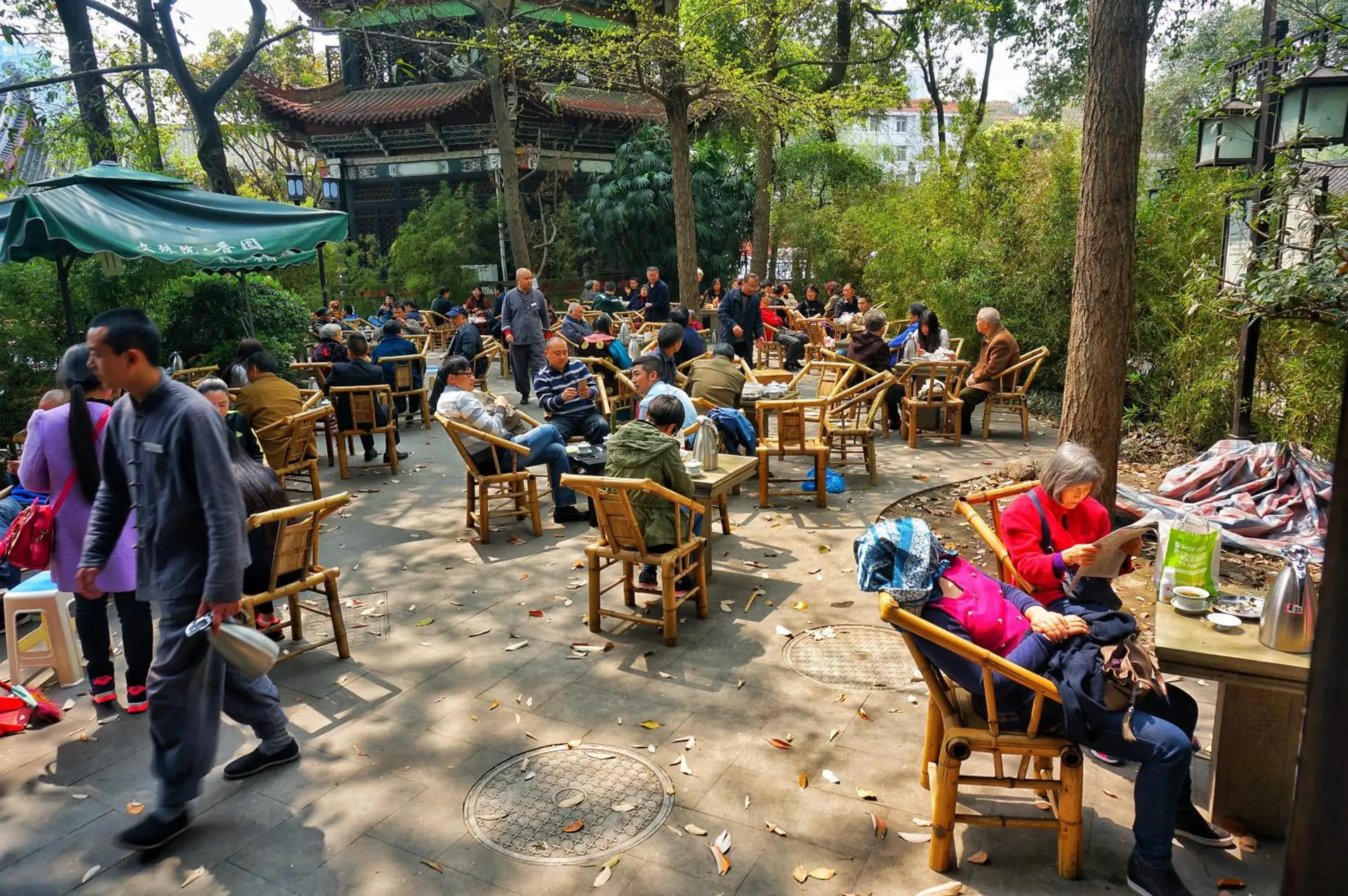 Neighbourhood, Guests in Chengdu BANG Bar&Hostel （Lazybones hostel）