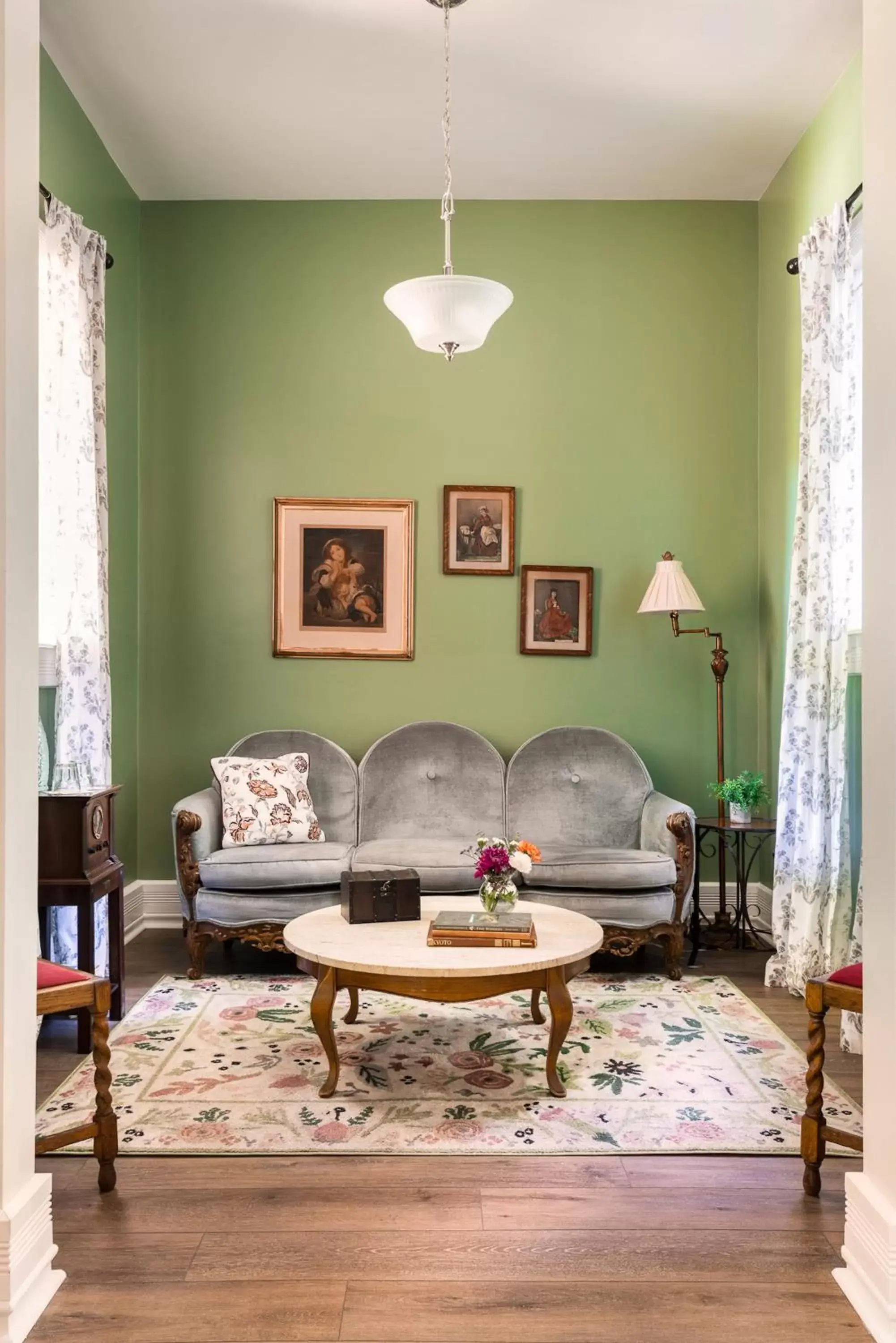 Seating Area in Garden Street Inn Downtown San Luis Obispo, A Kirkwood Collection Hotel