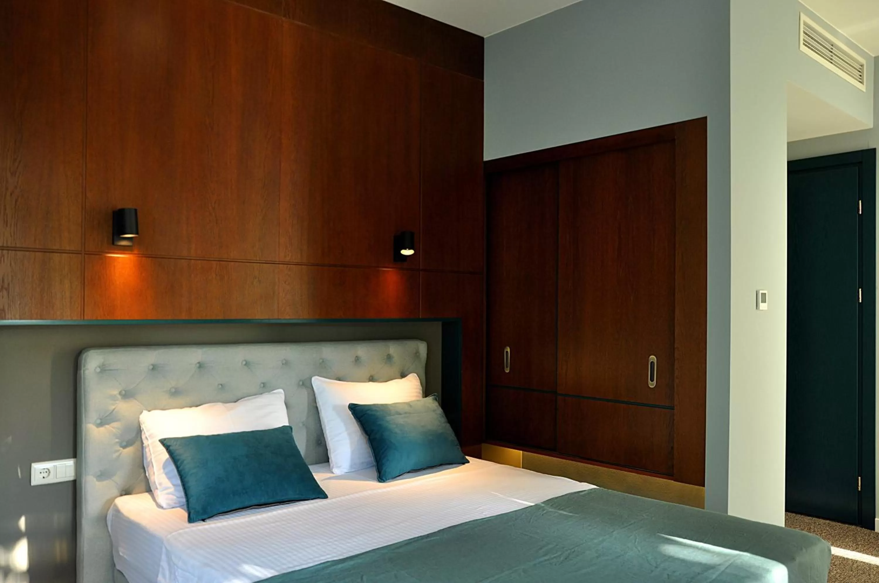 Bedroom, Bed in River View Hotel Tbilisi