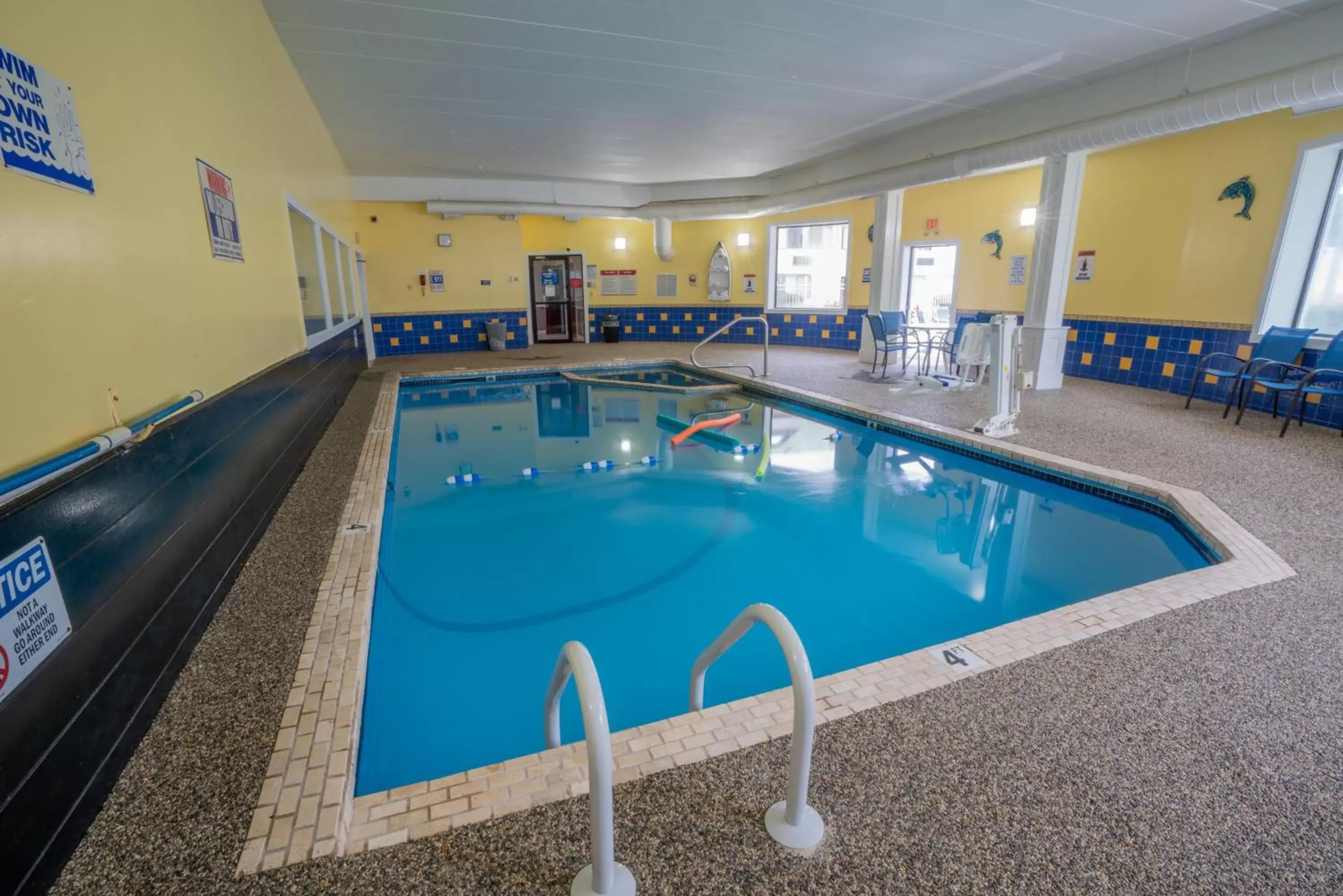 Swimming Pool in The Admiralty Inn & Suites