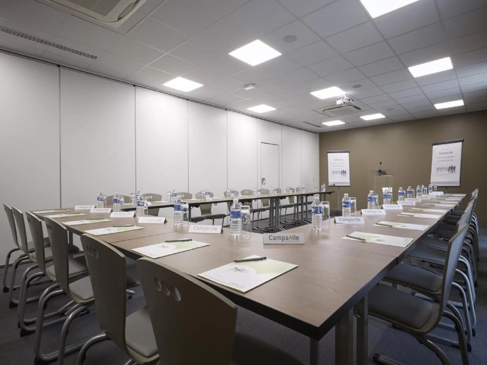 Business facilities in Campanile Bordeaux Ouest - Mérignac Aéroport