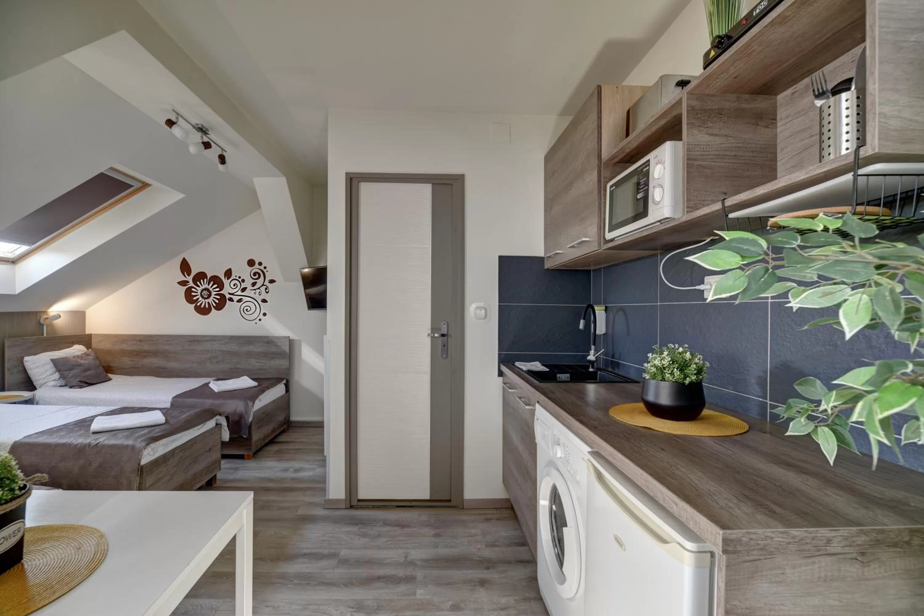 Bed in Familia Panzió & Apartmanház Győr