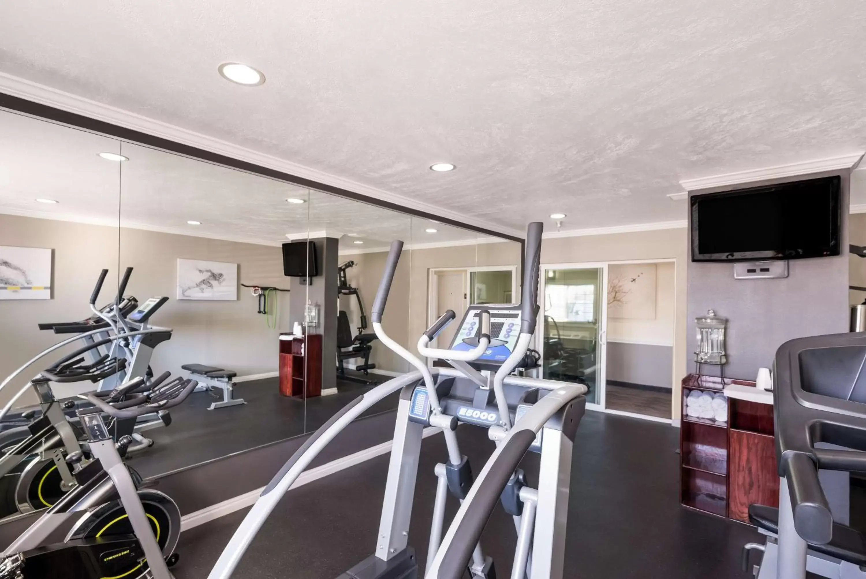 Fitness centre/facilities in Best Western Mountain View Inn Fitness centre/facilities in Best Western Mountain View Inn