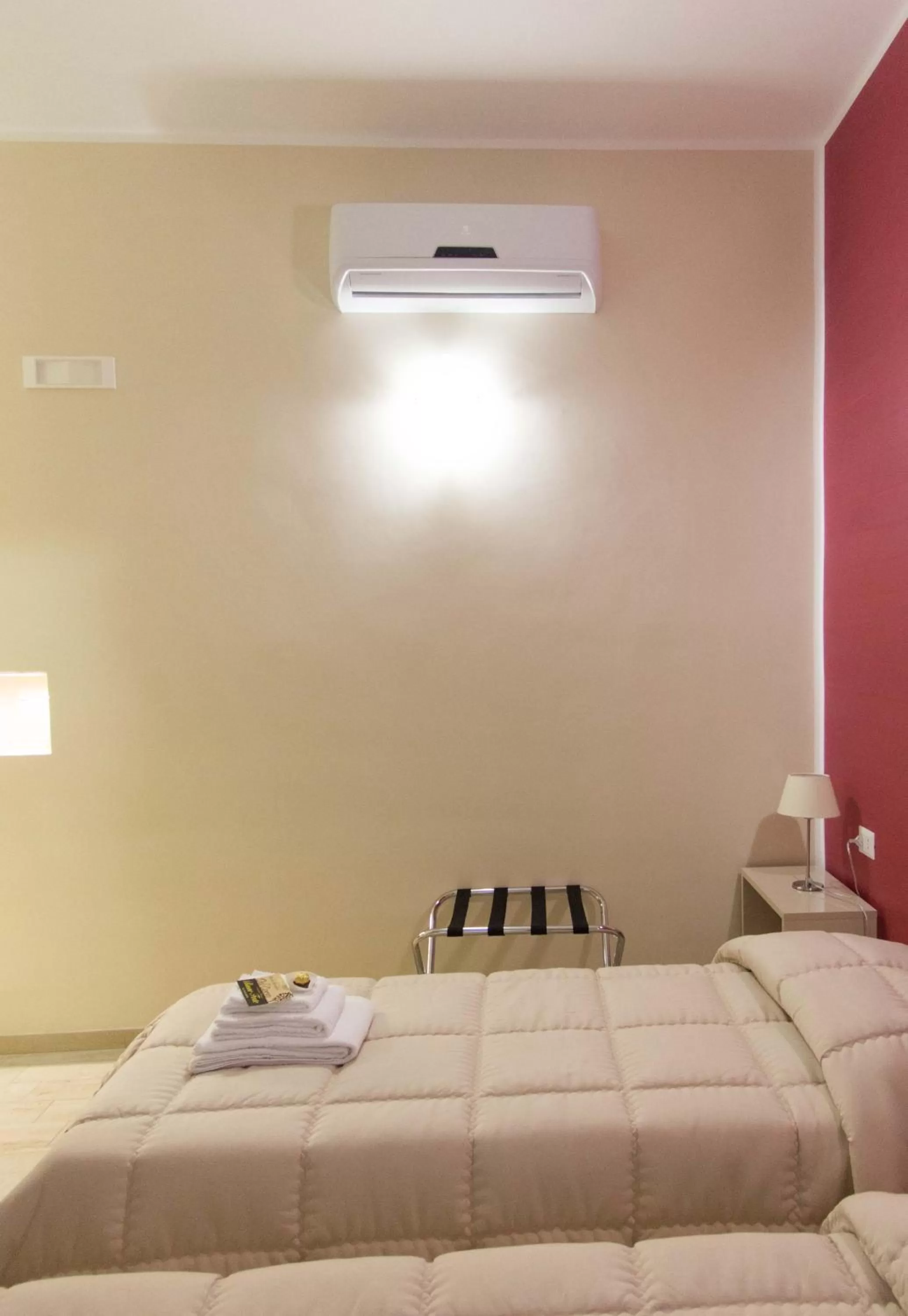 Decorative detail, Bed in B&B Del Corso