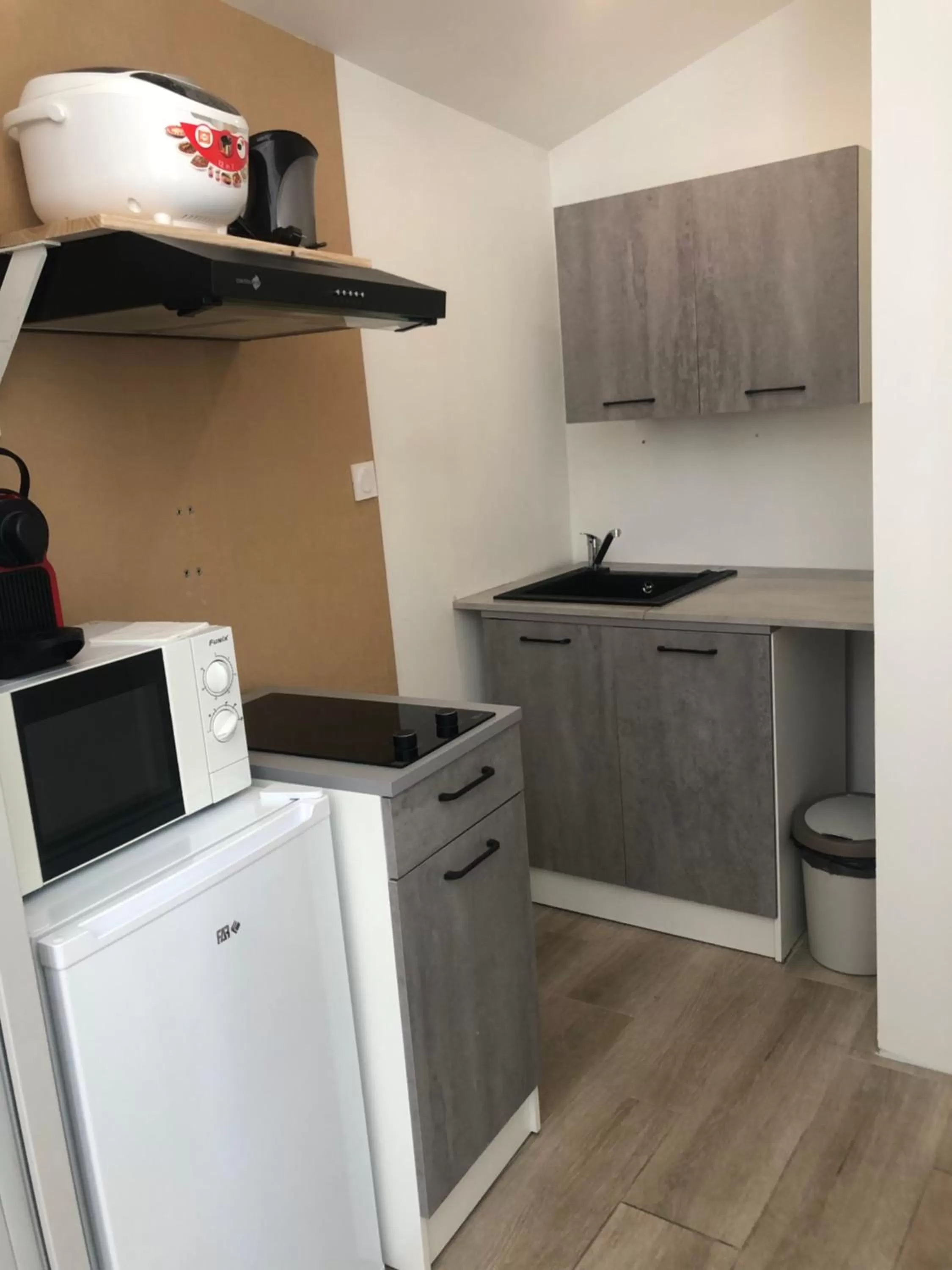 Kitchen or kitchenette, Kitchen/Kitchenette in Au Petit C'Alain