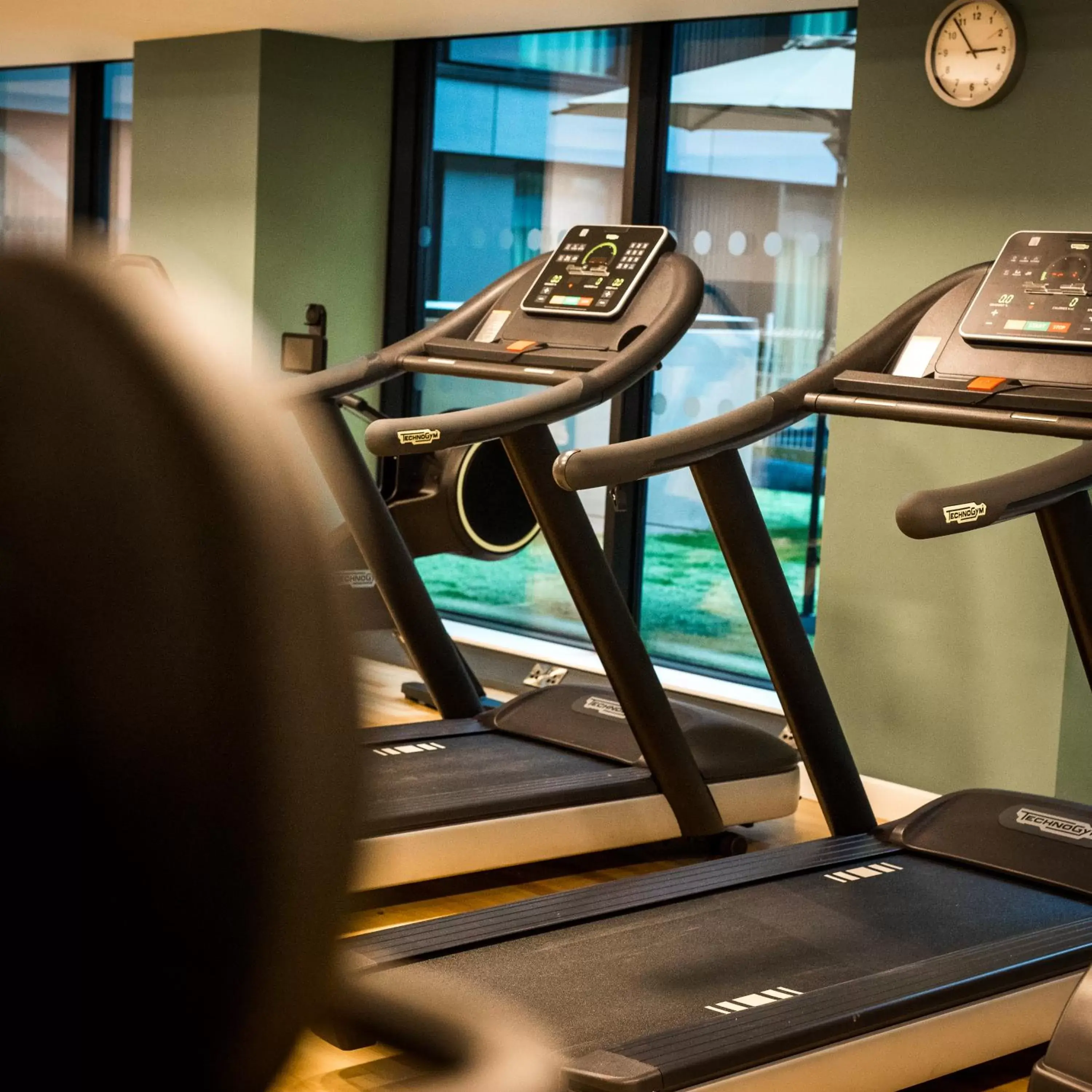 Fitness centre/facilities in Staybridge Suites London Heathrow - Bath Road, an IHG Aparthotel Fitness centre/facilities in Staybridge Suites London Heathrow - Bath Road, an IHG Aparthotel