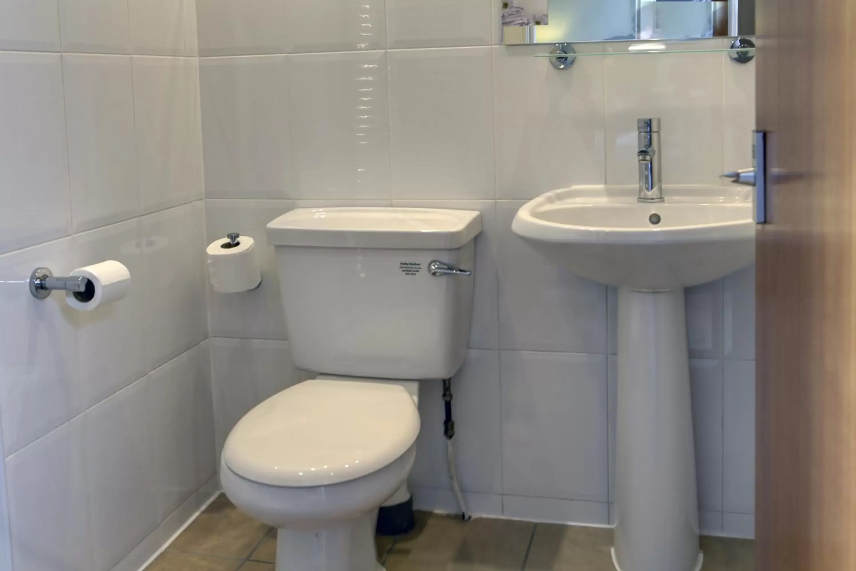 Bathroom in Best Western Woodlands Hotel