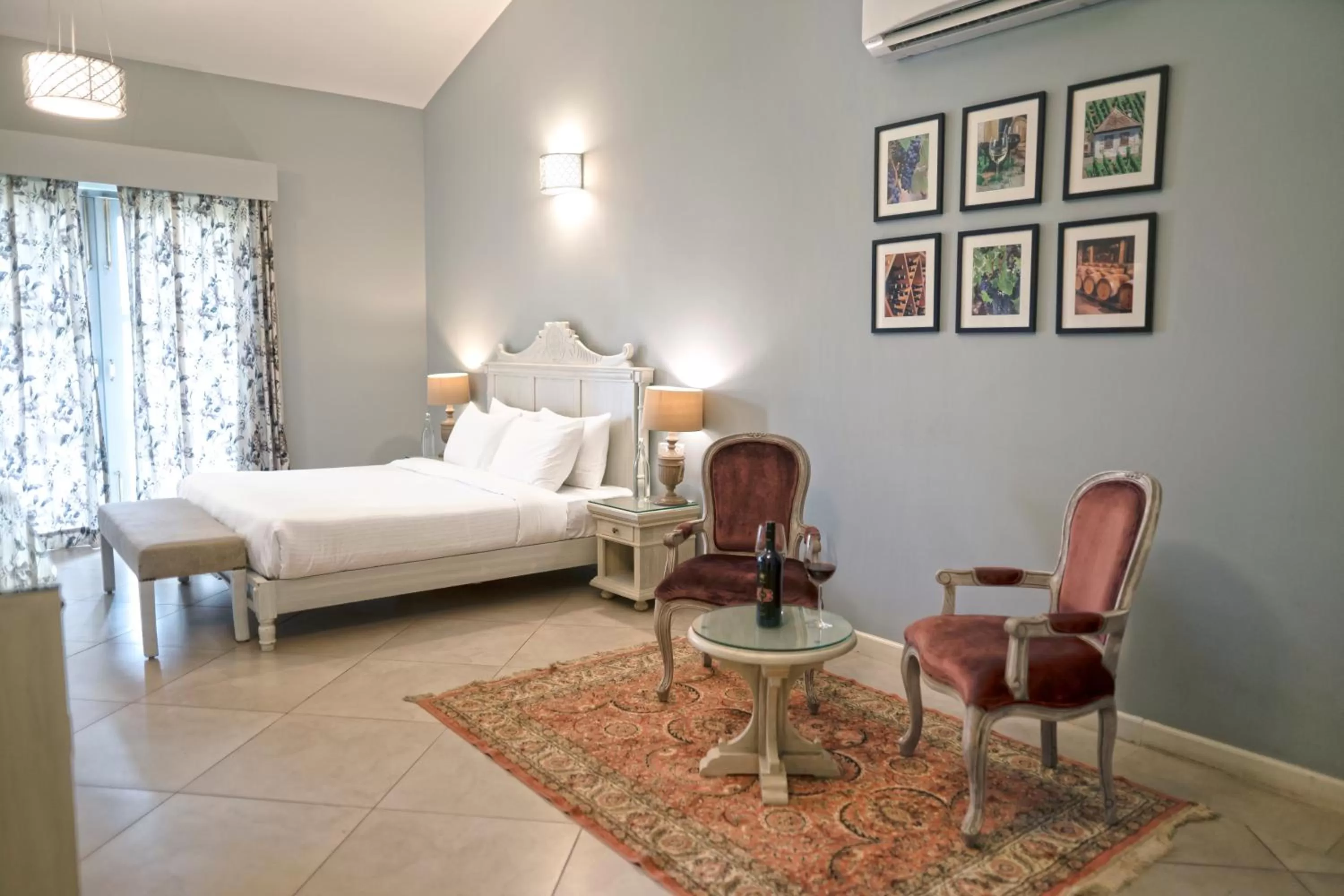 Bedroom, Bed in The Source At Sula