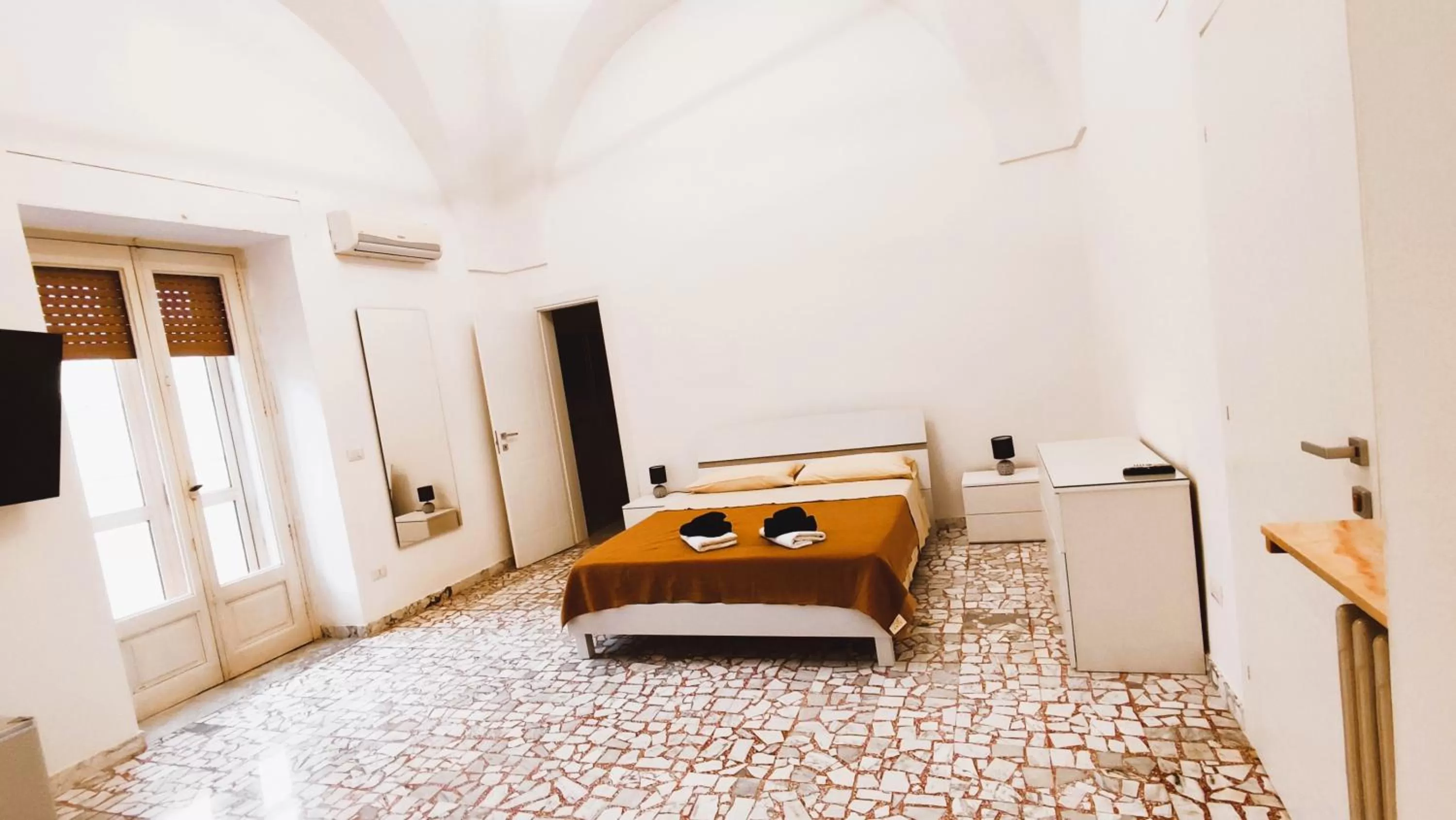 Bed in TEMPLARI SUITE - B&B Mesagne