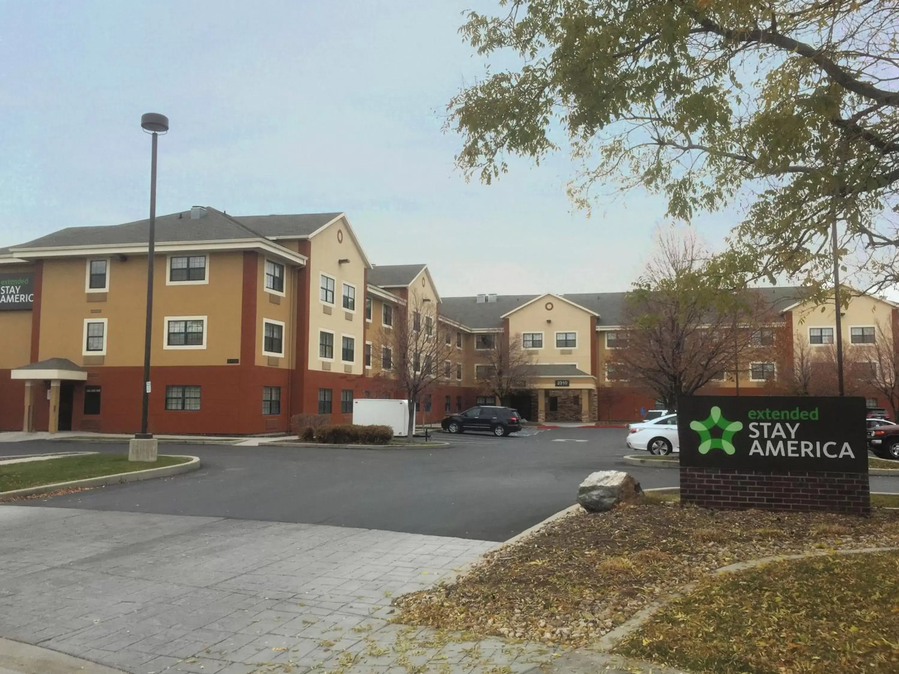 Property building in Extended Stay America Suites - Salt Lake City - West Valley Center