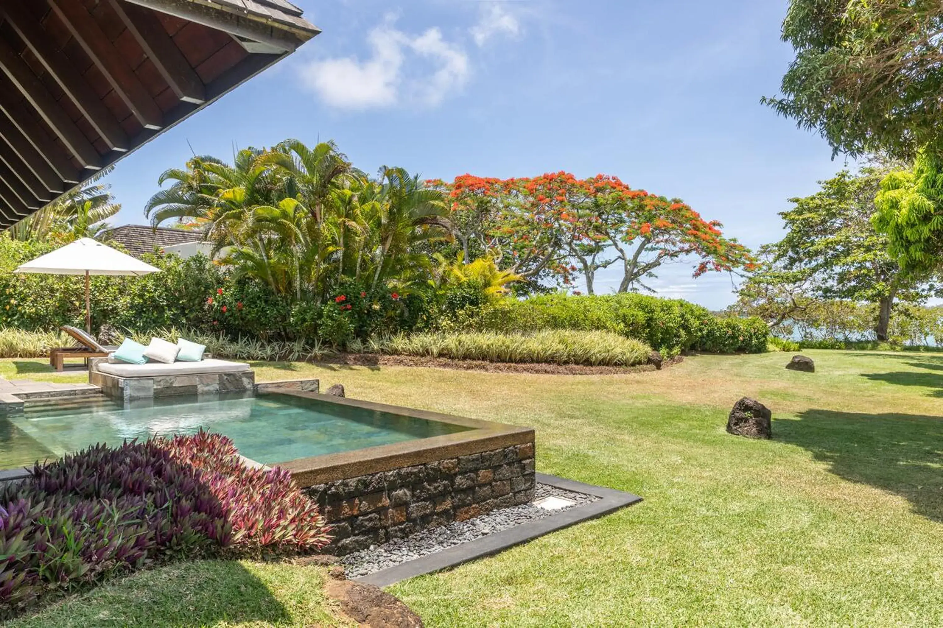 Garden, Swimming Pool in Four Seasons Resort Mauritius at Anahita