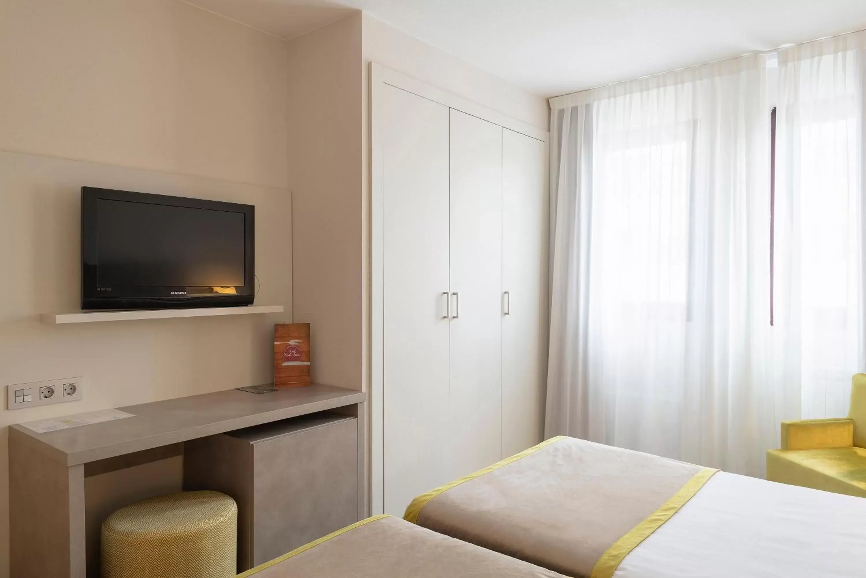 TV/Entertainment Center in Hotel & Spa Real Jaca