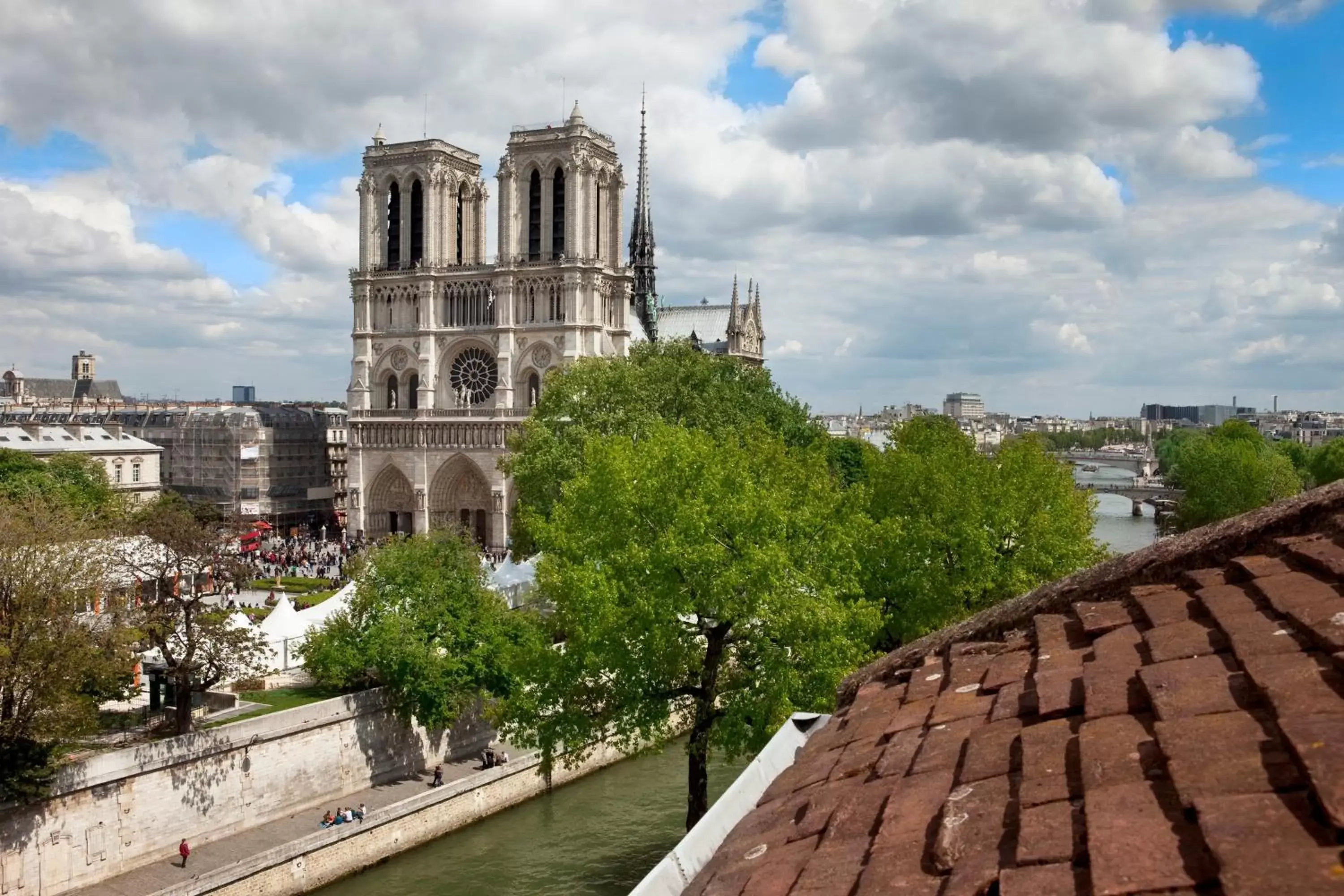 Nearby landmark in Hotel Le Notre Dame Saint Michel