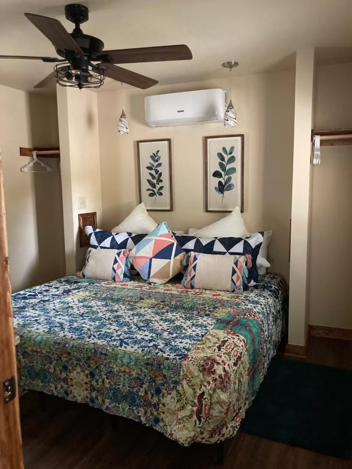 Bed in All Seasons Treehouse Village