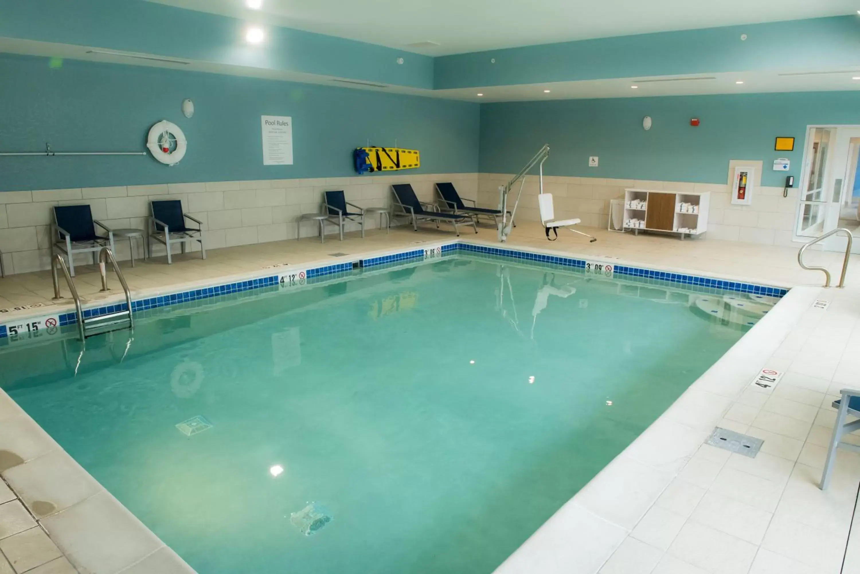 Swimming Pool in Holiday Inn Express & Suites - Mishawaka - South Bend, an IHG Hotel