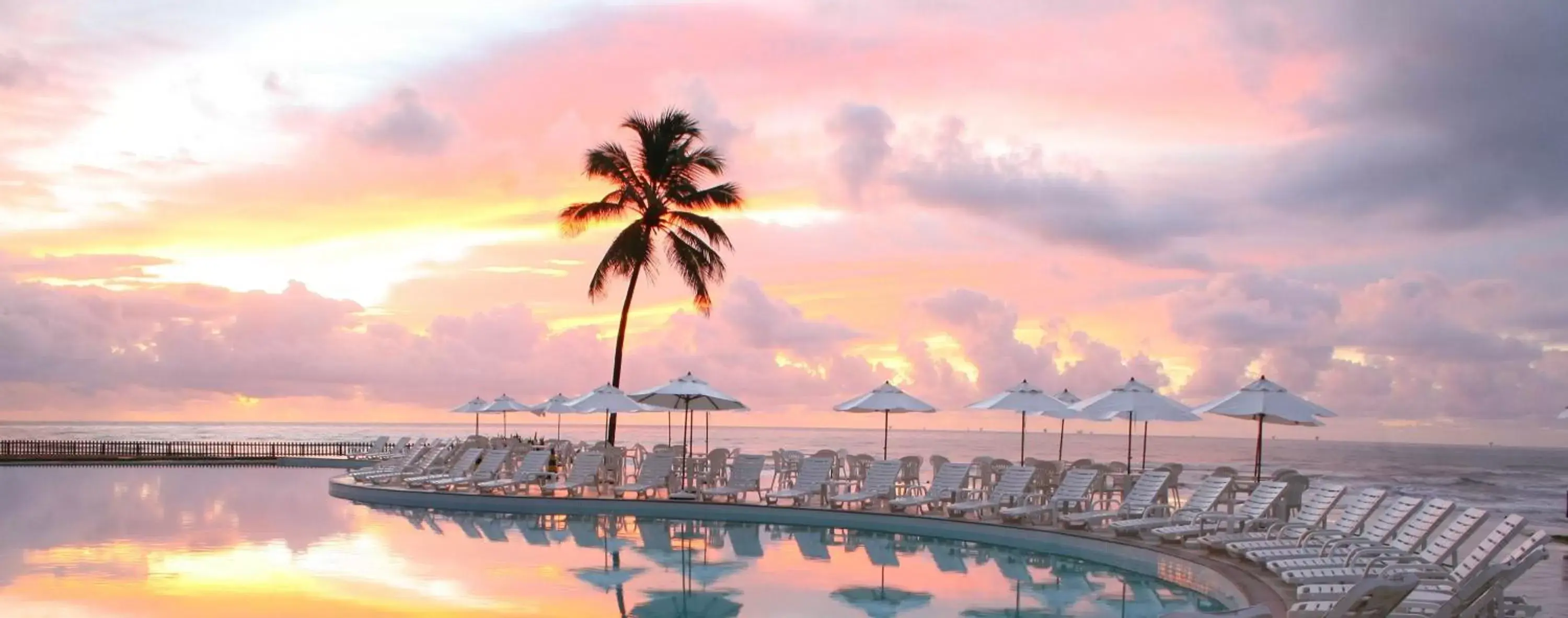 Swimming pool, Sunrise/Sunset in Makai Resort All Inclusive Convention Aracaju