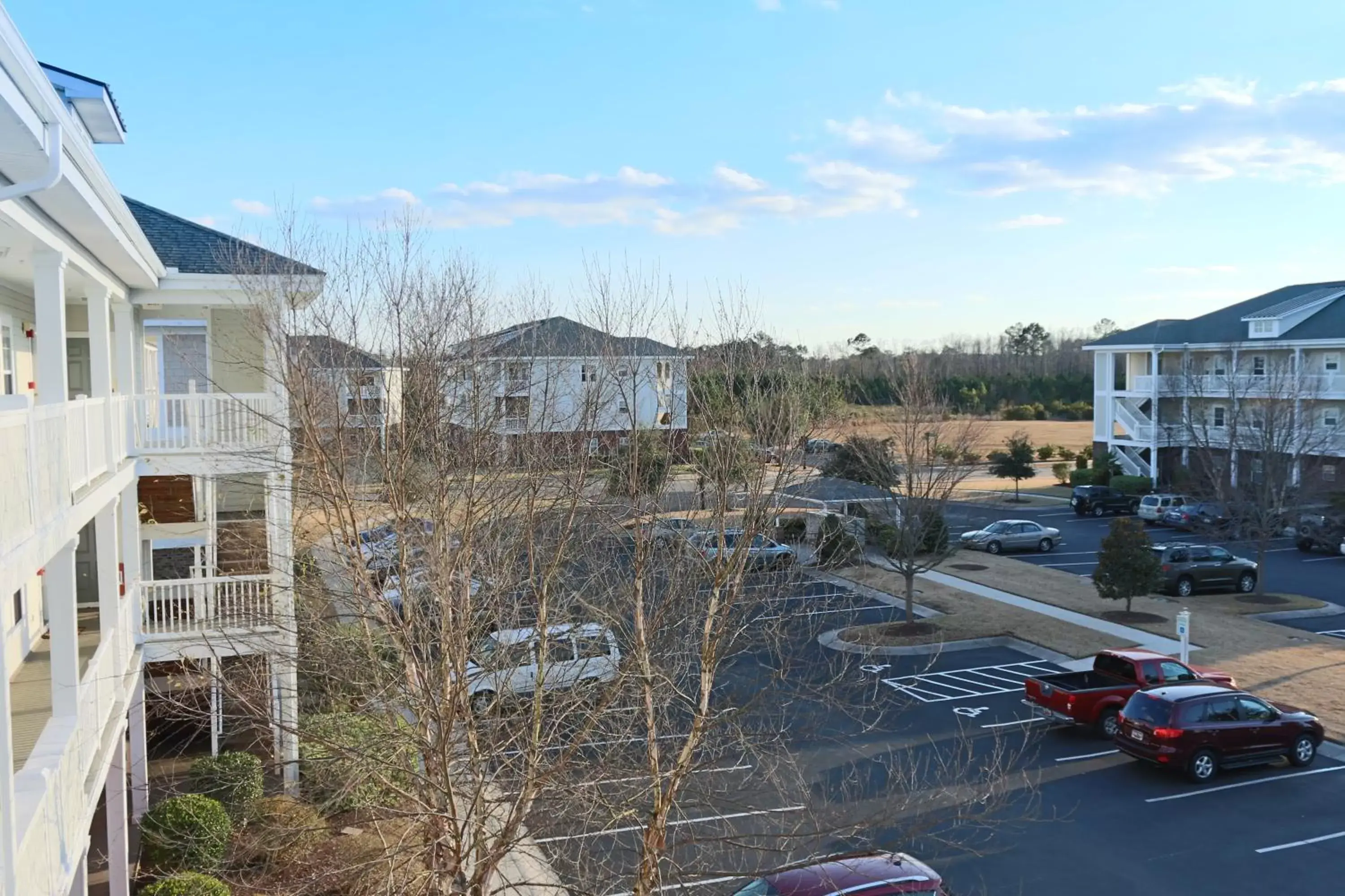 Facade/entrance in River Oaks Golf Resort