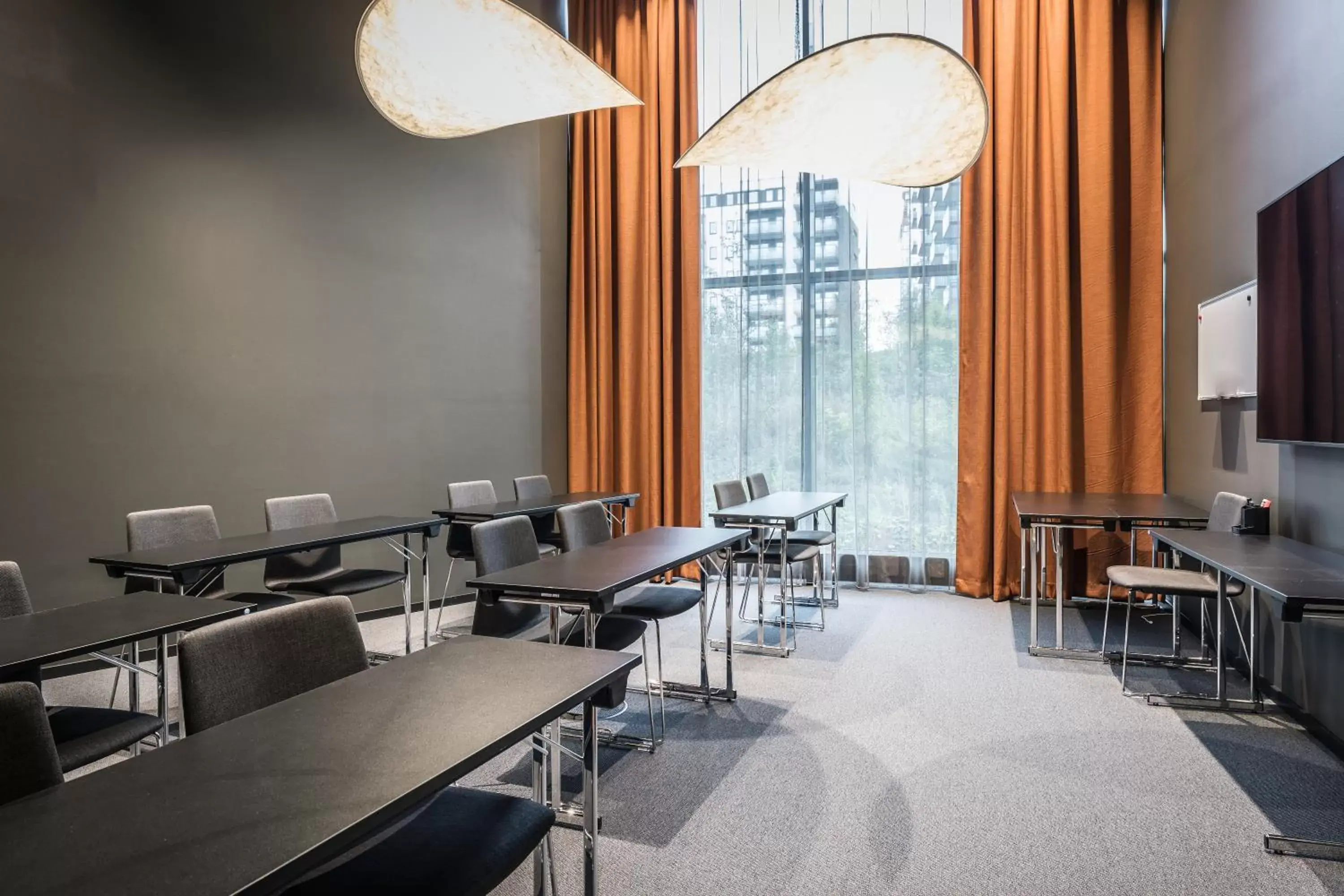 Meeting/conference room, Restaurant/Places to Eat in Quality Hotel Hasle Linie