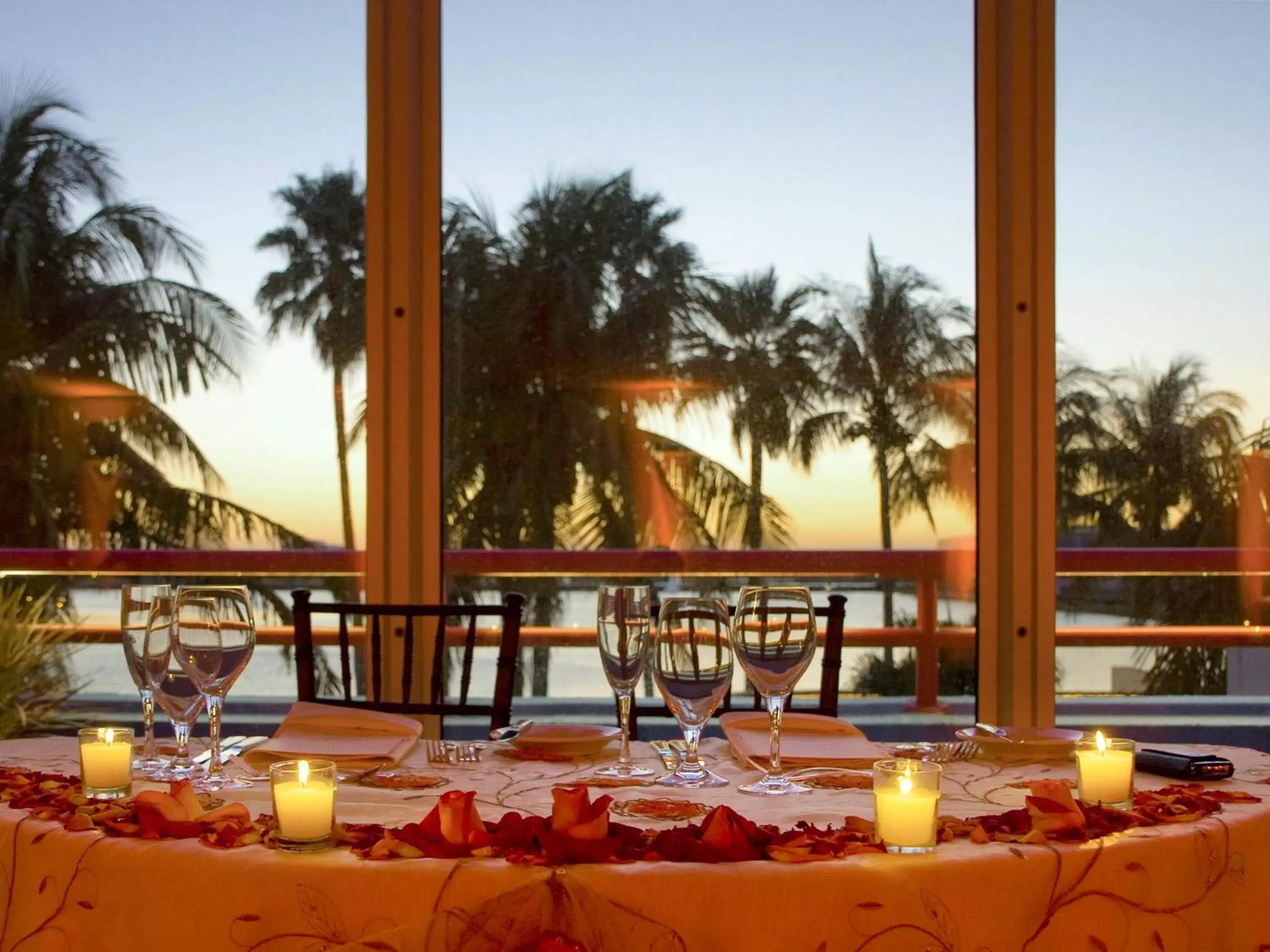 Banquet/Function facilities, Restaurant/Places to Eat in Pullman Miami Airport