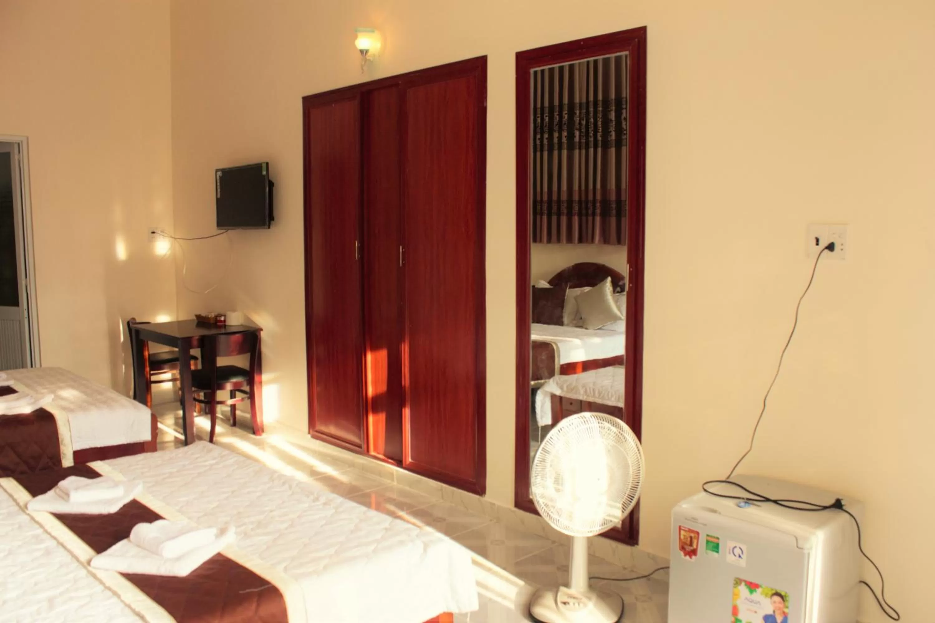 Property building, Bed in Nui Nho Motel