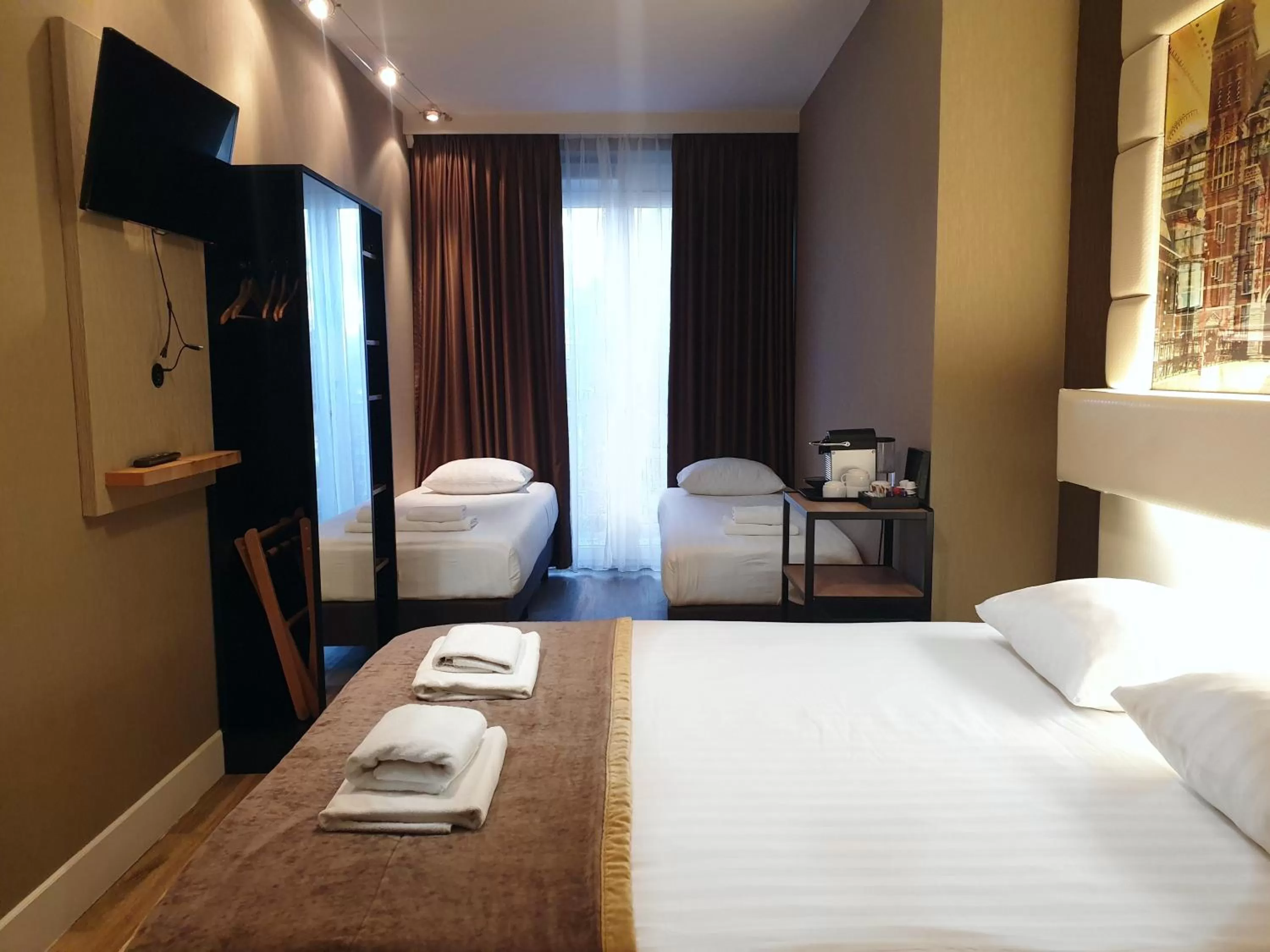 Bed in Hotel Mosaic City Centre