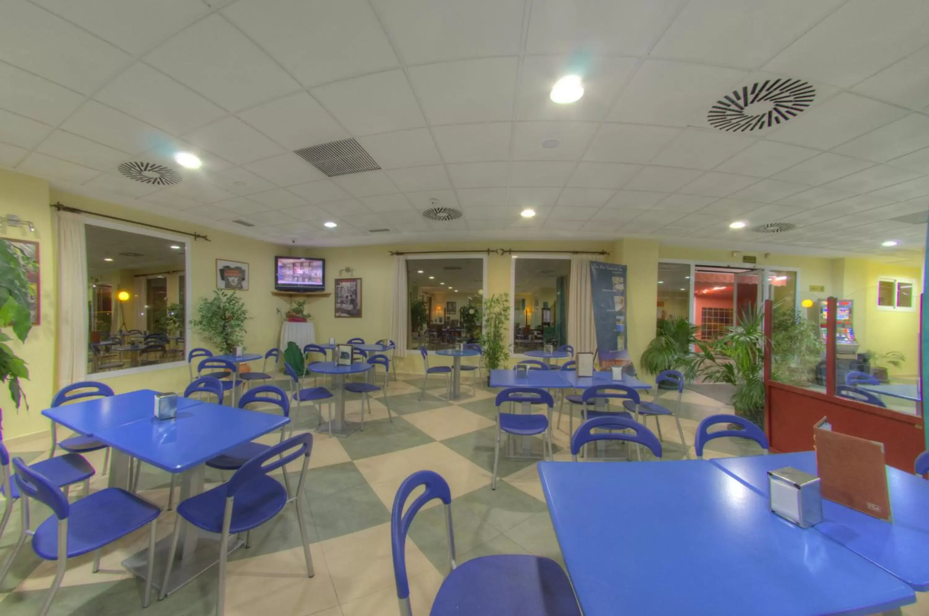 Lounge or bar, Restaurant/Places to Eat in Gran Hotel Ciudad Del Sur