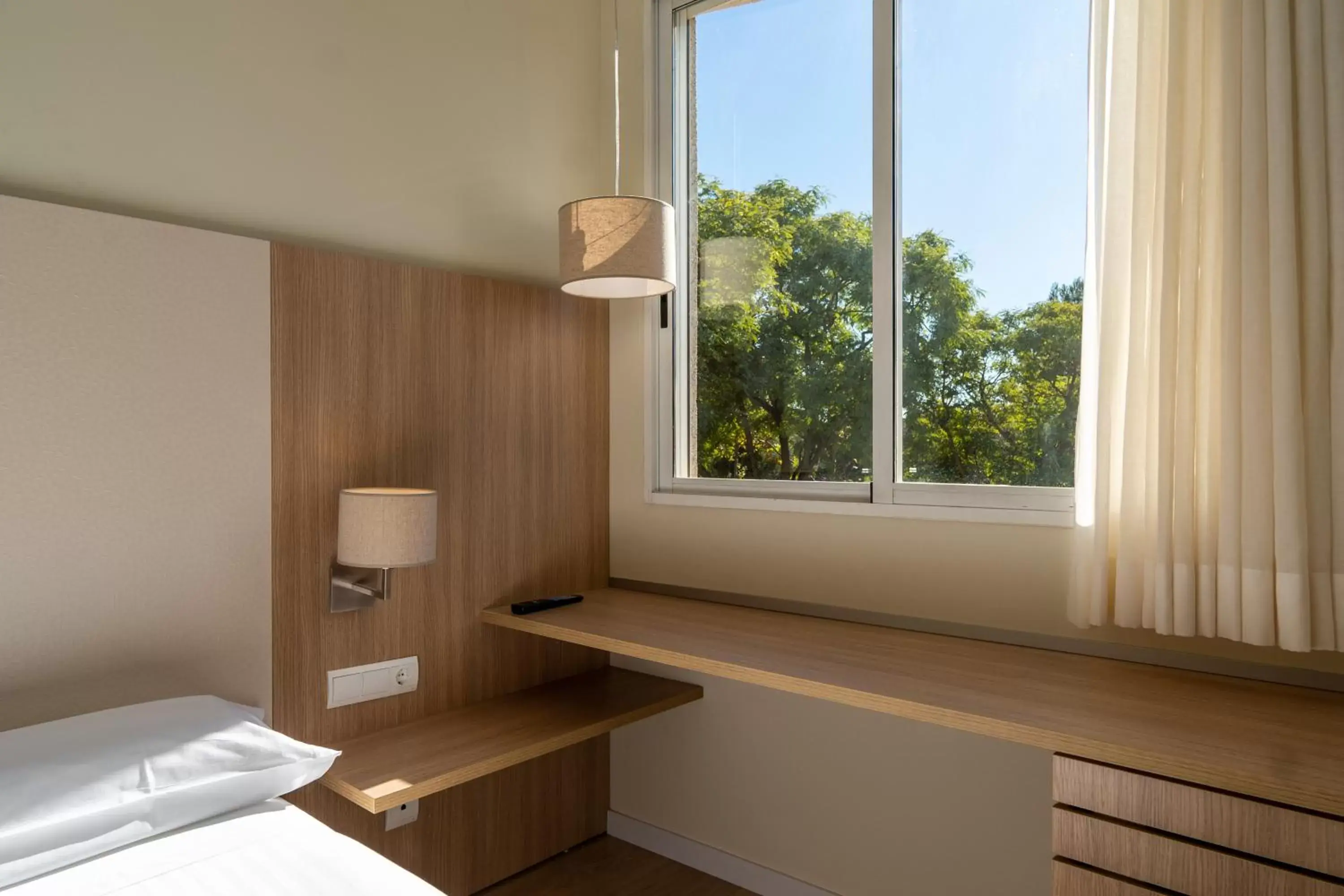 View (from property/room), Bed in Checkin Valencia Ciscar View (from property/room), Bed in Checkin Valencia Ciscar