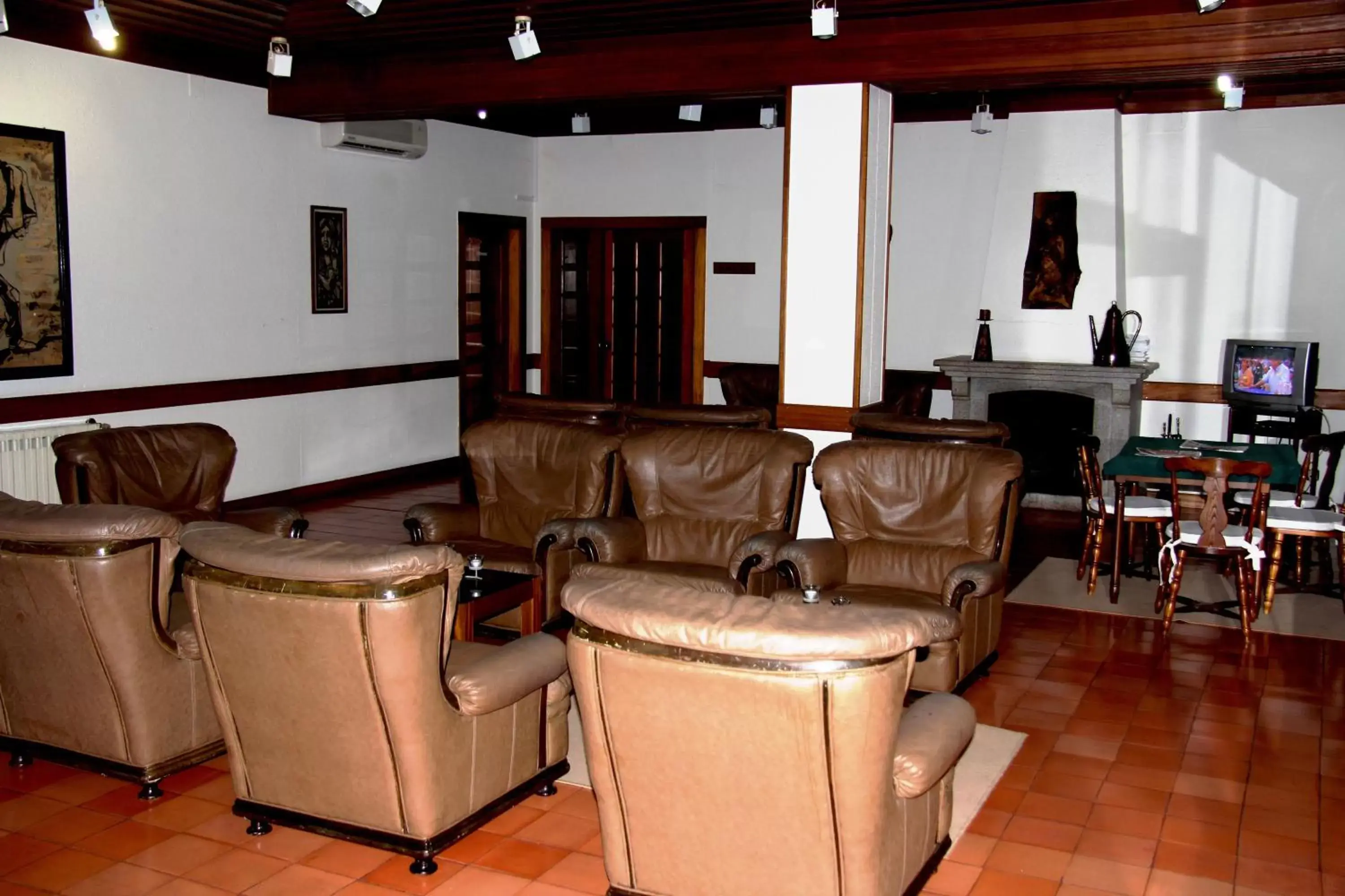 Living room, Lounge/Bar in Hotel de Arganil