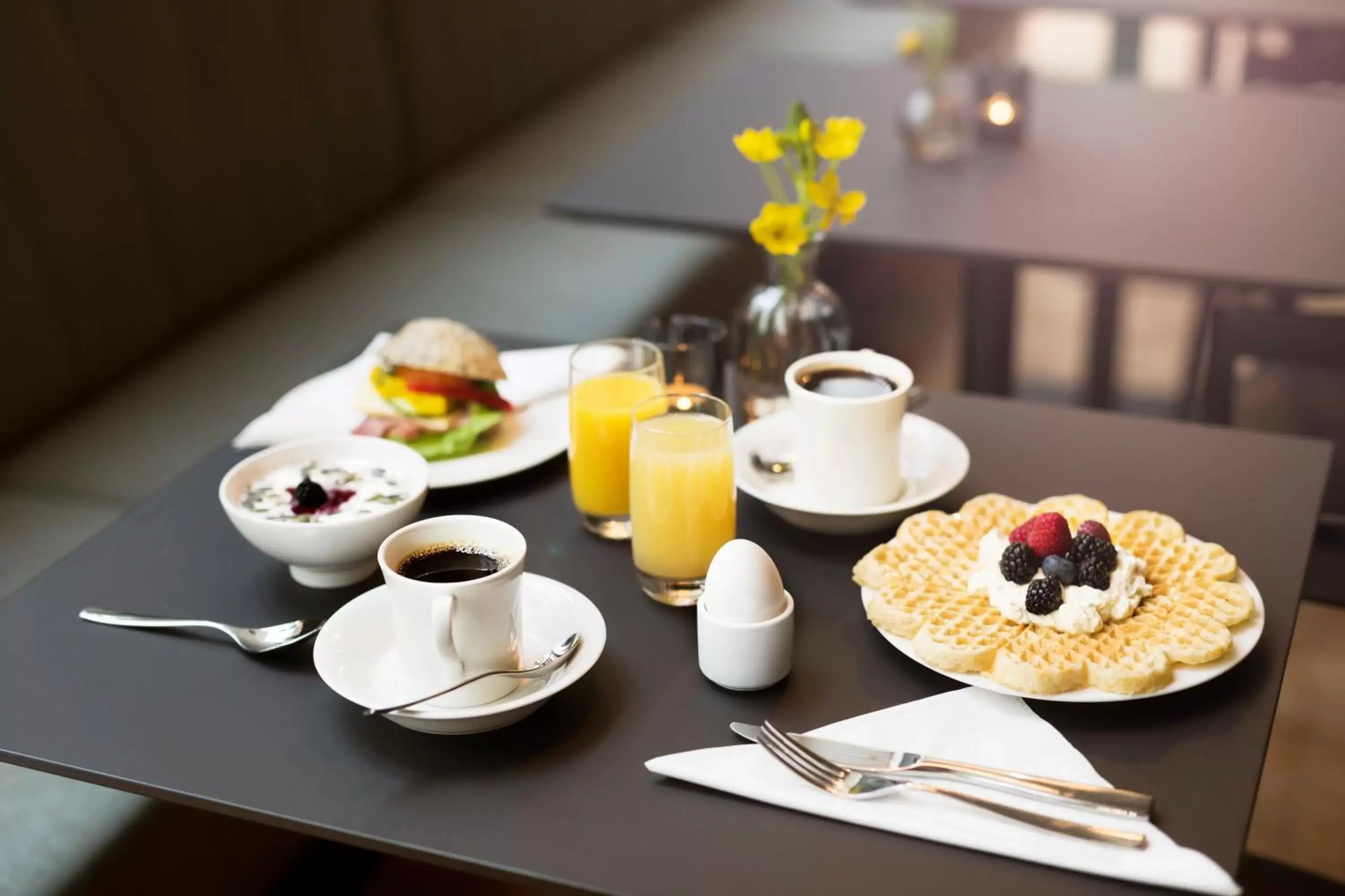 Breakfast in Elite Hotel Academia
