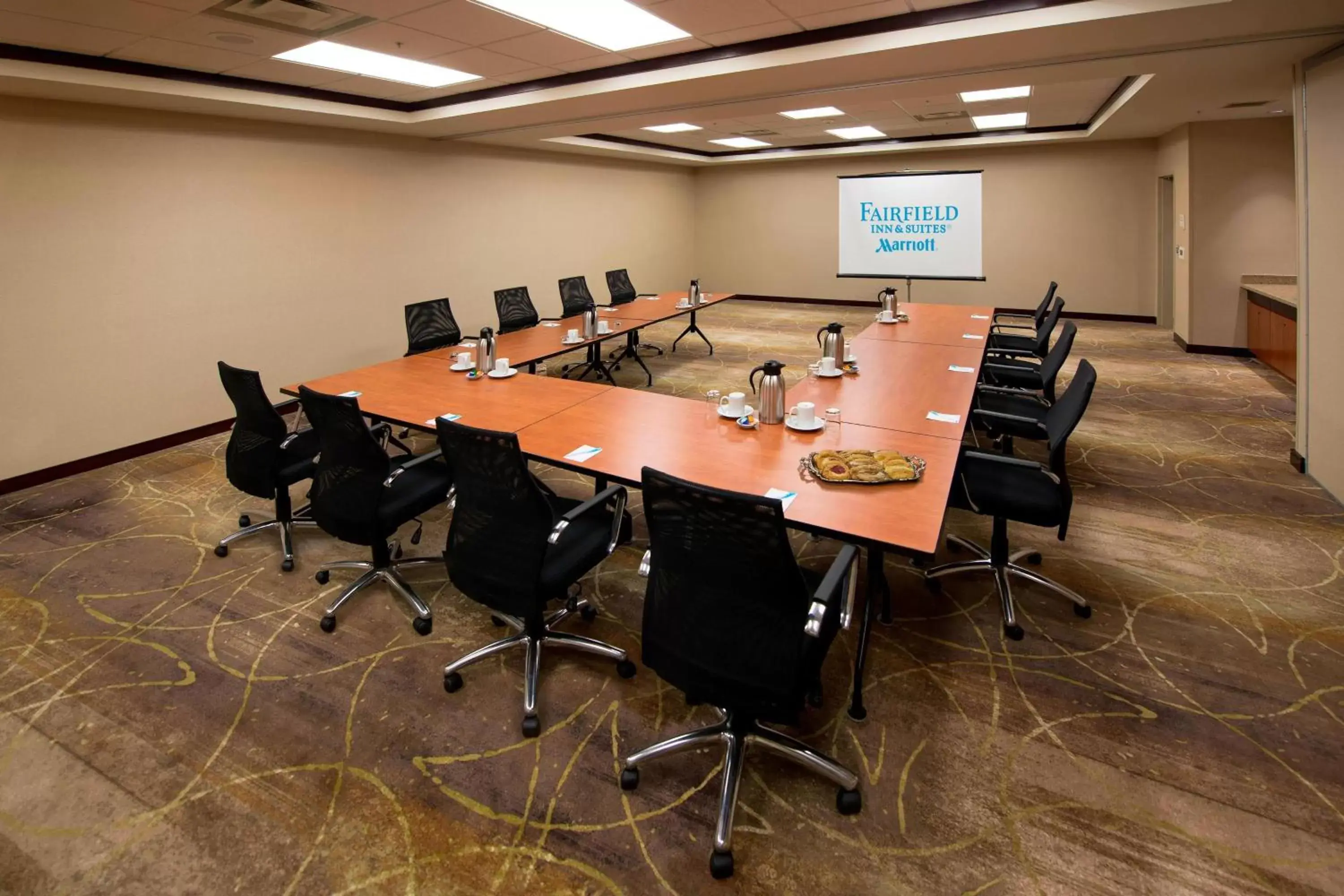 Meeting/conference room in Fairfield Inn & Suites by Marriott Wausau