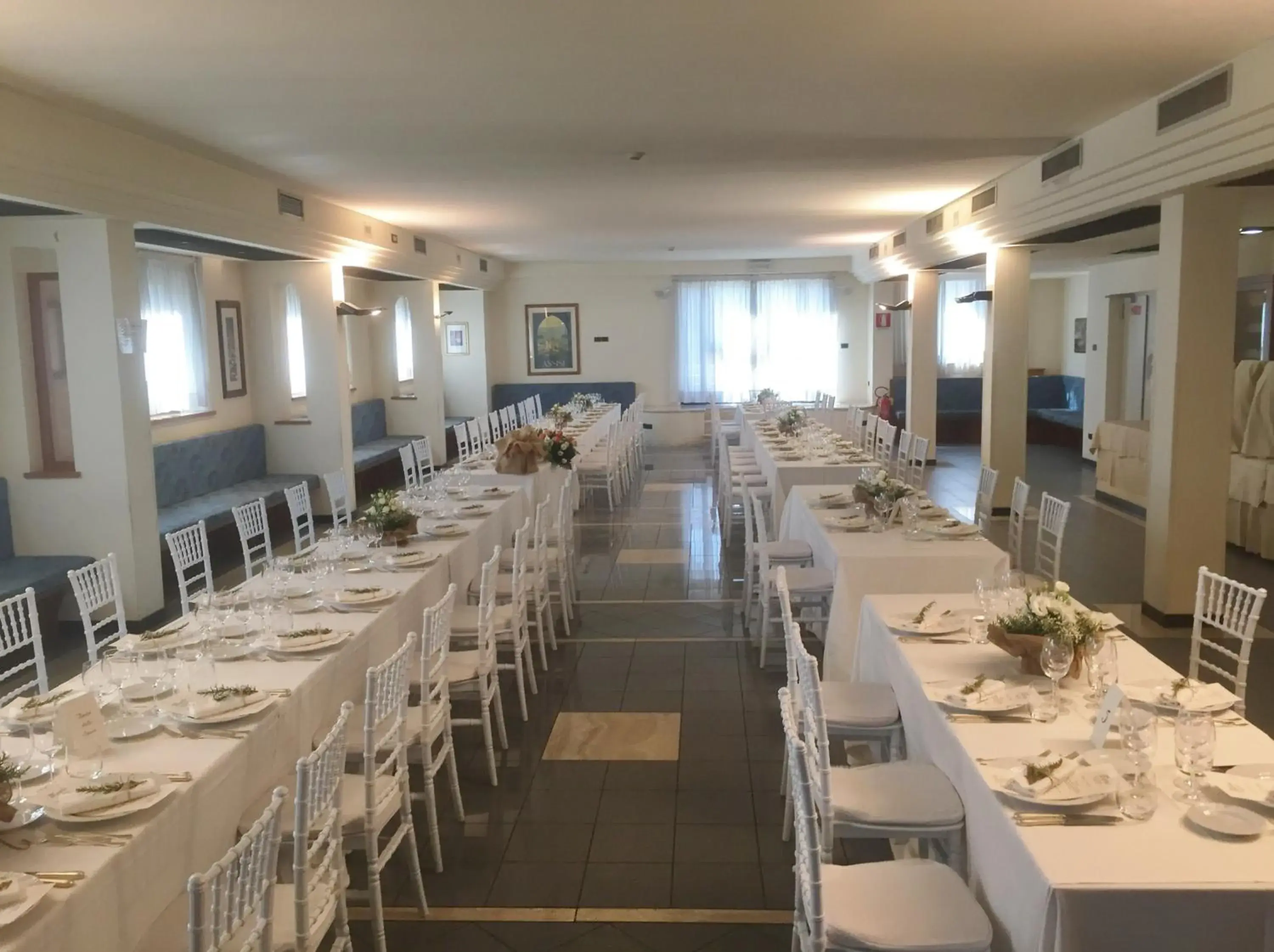 Restaurant/places to eat in Hotel Cristallo di La Rosetta Srl Restaurant/places to eat in Hotel Cristallo di La Rosetta Srl