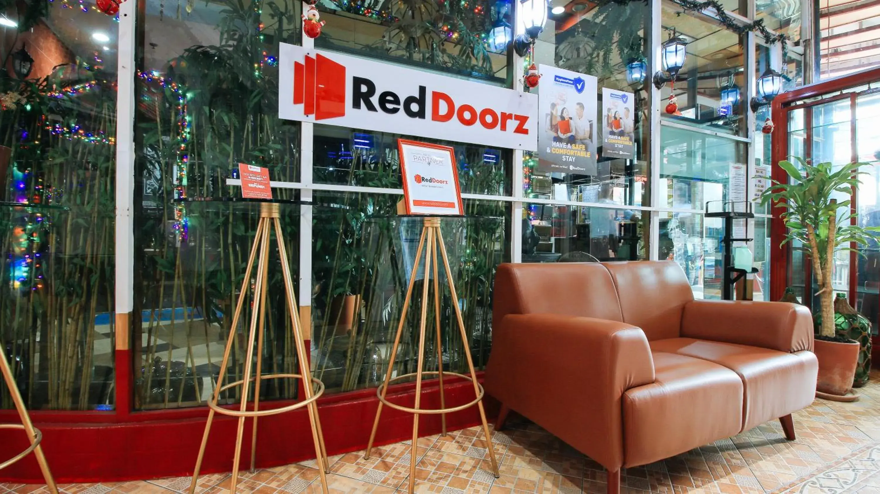 Lobby or reception in RedDoorz The Providence Tower - Vaccinated Staff