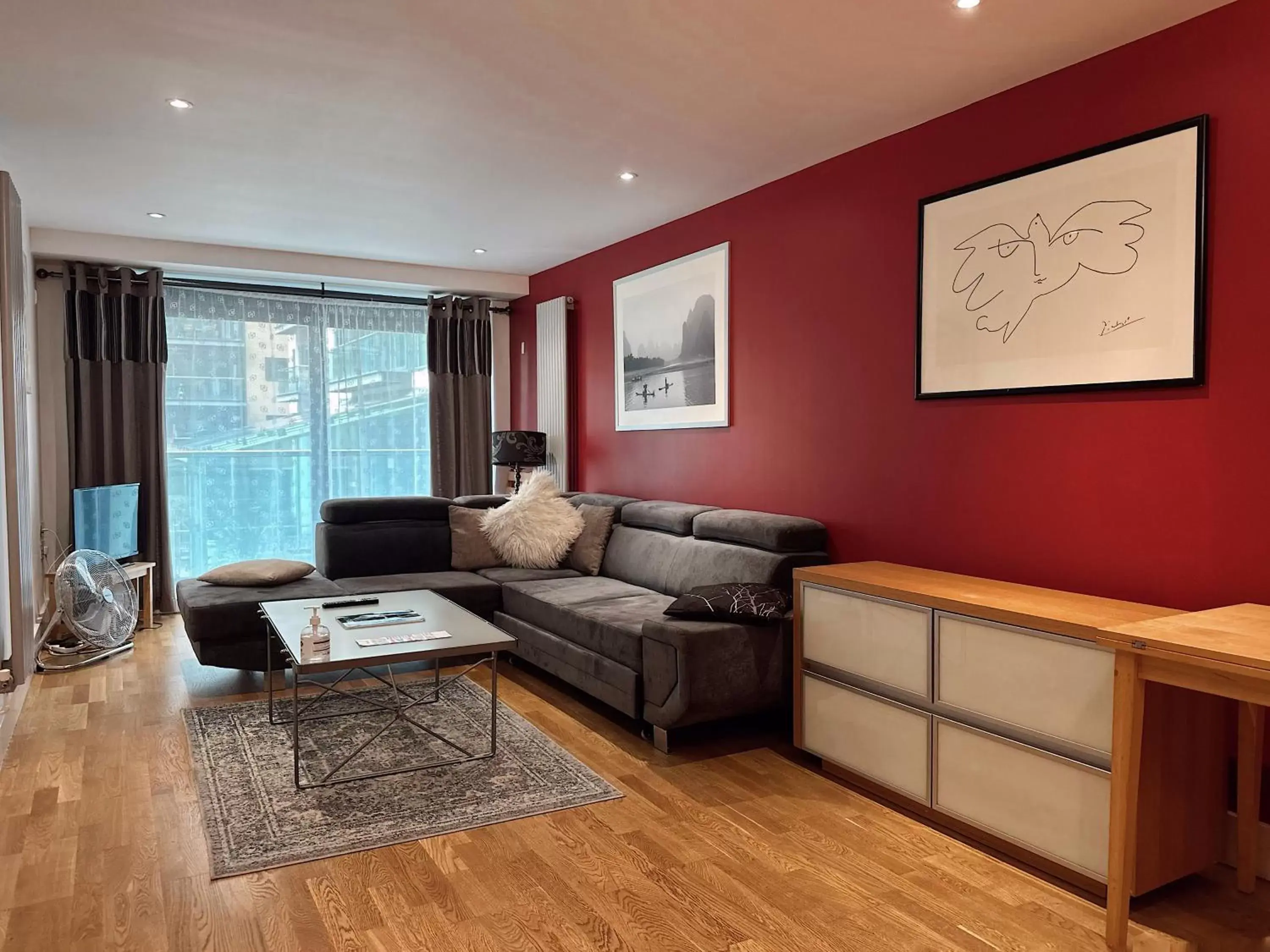 Seating Area in Canary Wharf - Luxury Apartments