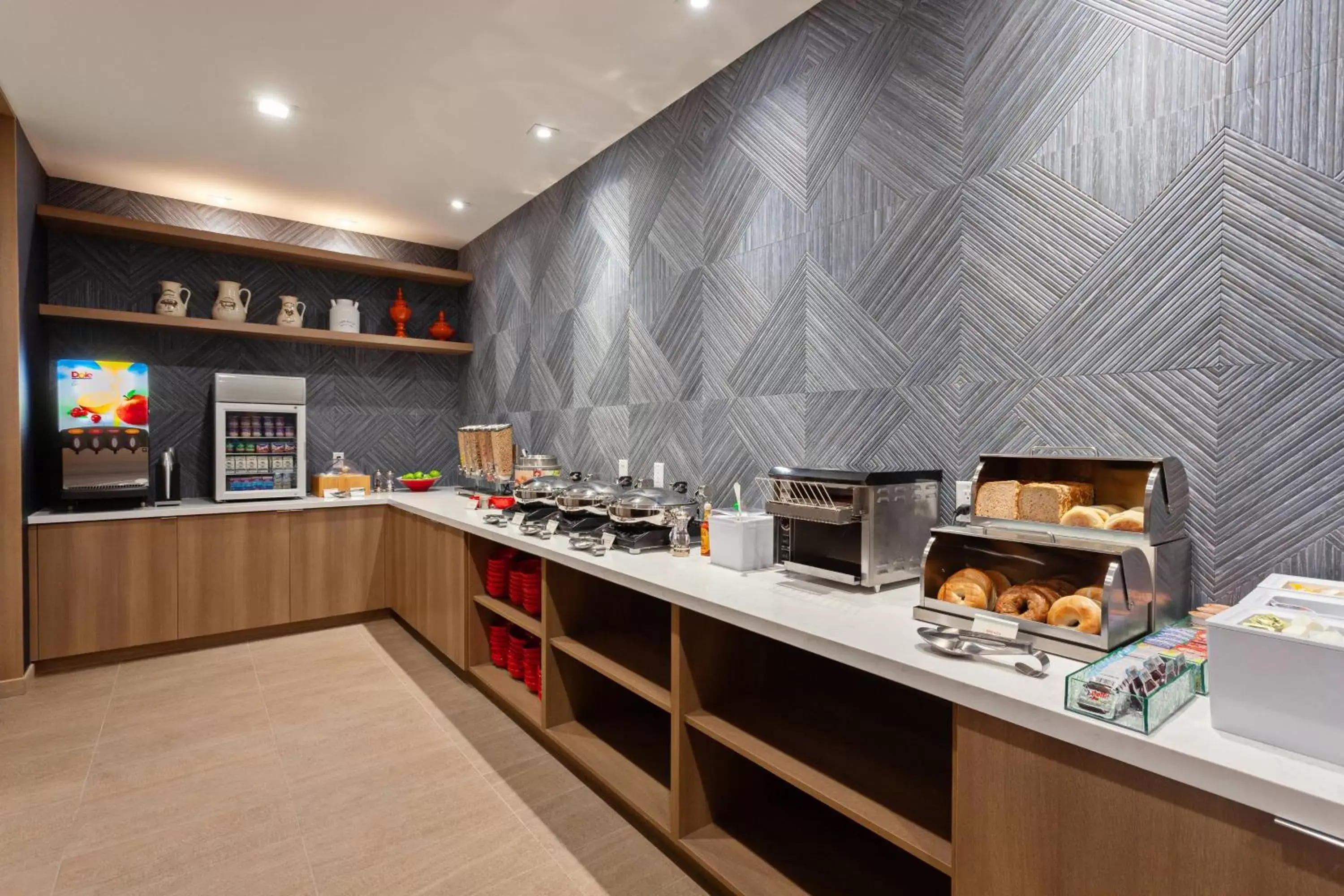 Breakfast, Restaurant/Places to Eat in TownePlace Suites by Marriott San Diego Central