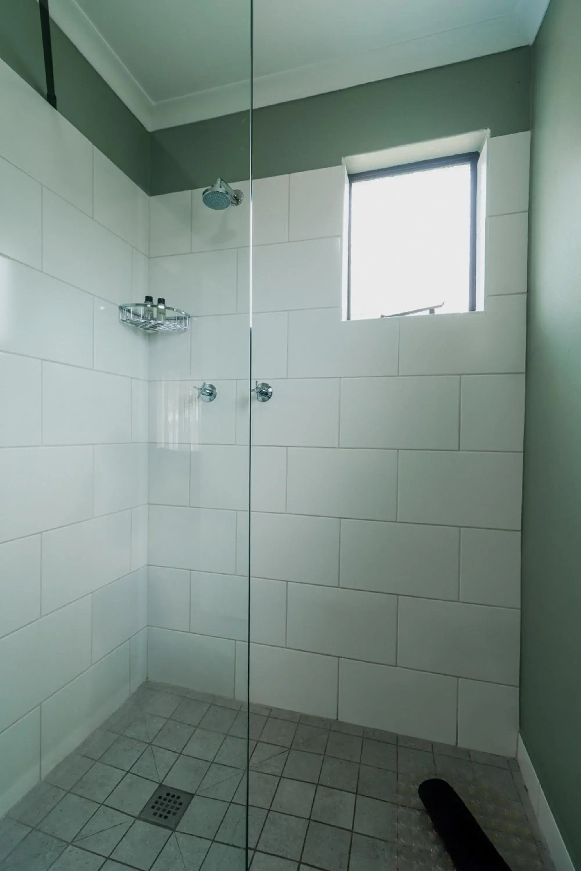 Shower, Bathroom in Emerald Resort & Casino