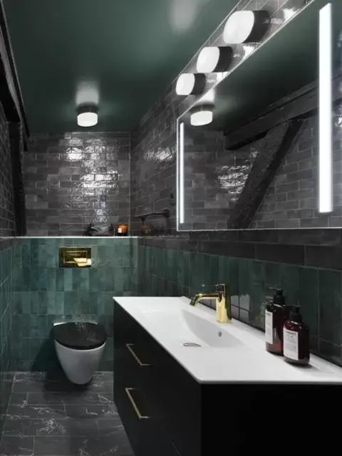 Deluxe Double Room with Sea View in Åhus Gästgivaregård Deluxe Double Room with Sea View in Åhus Gästgivaregård