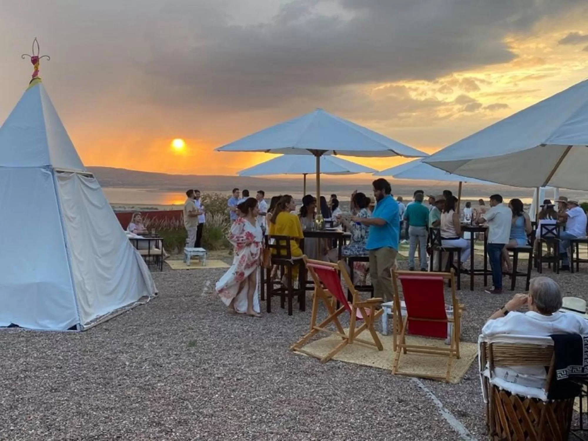 Restaurant/places to eat in View Hotel Boutique