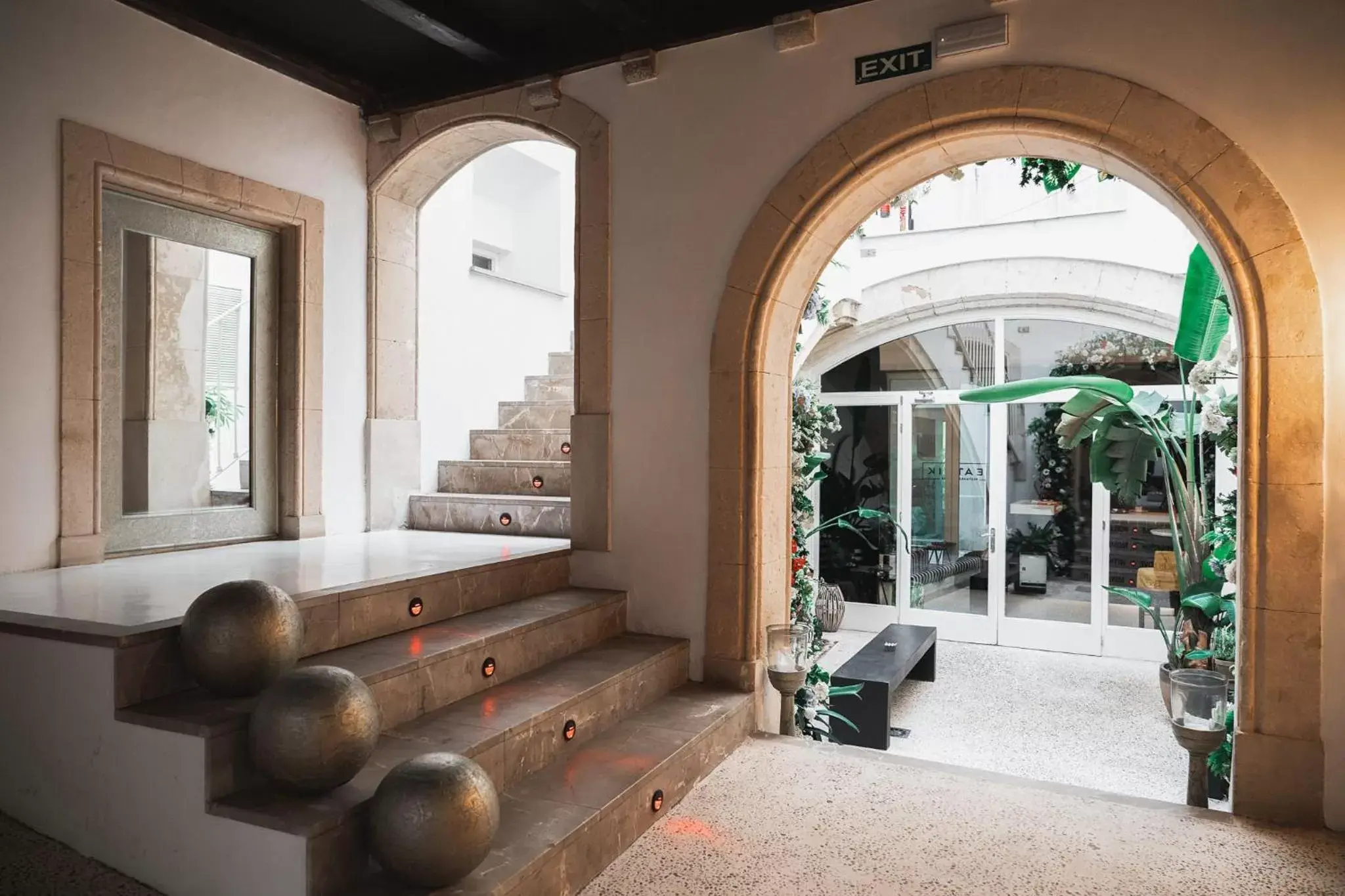 Seating area in Purohotel Palma