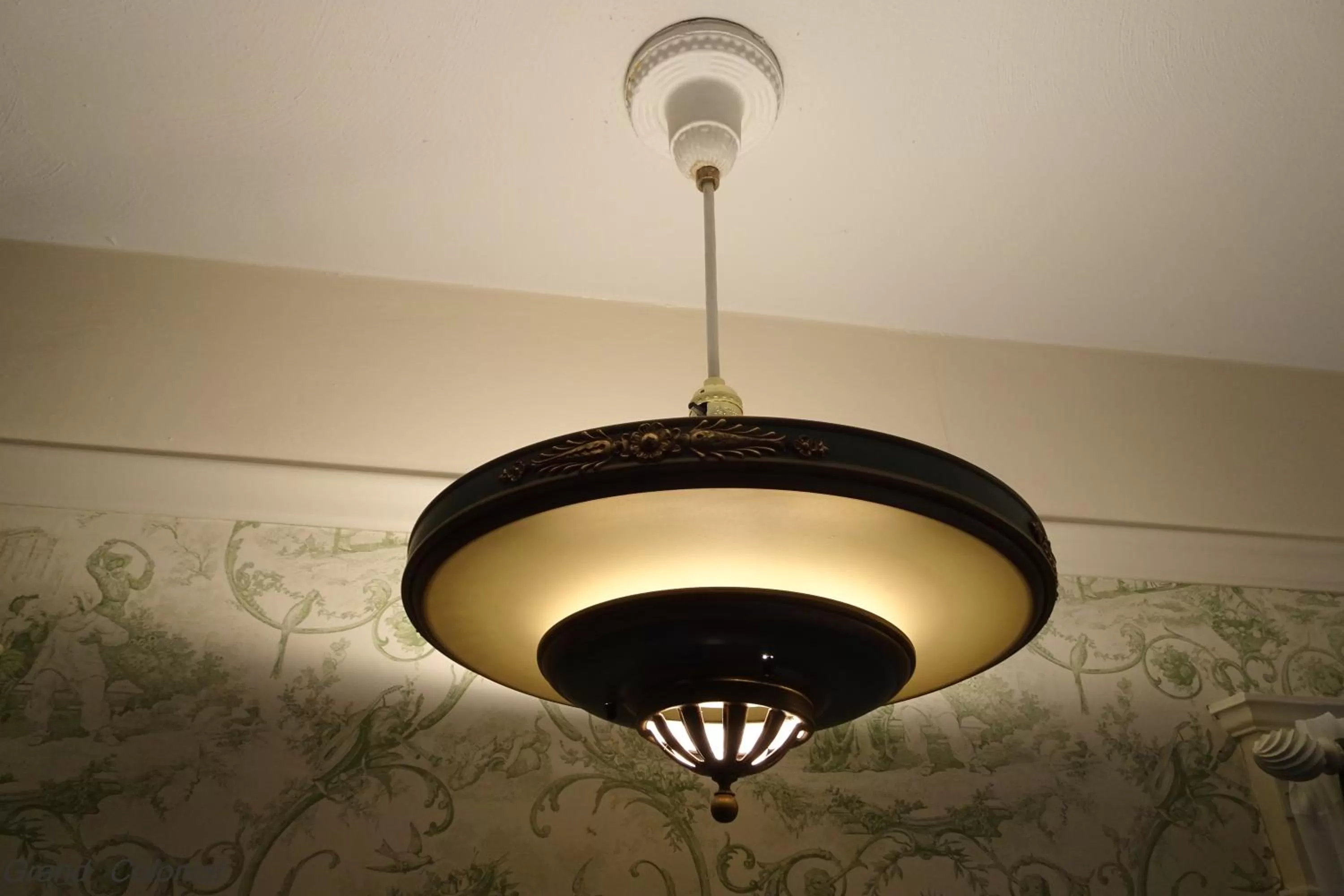 Decorative detail in Grand Colonial Bed and Breakfast