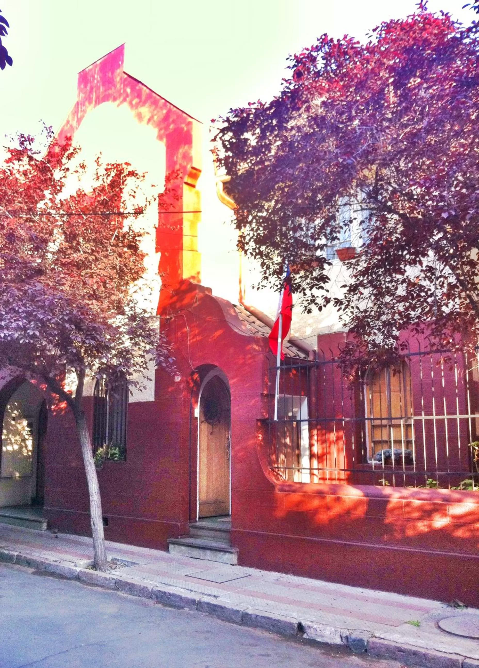 Facade/entrance in Tralkan B&B