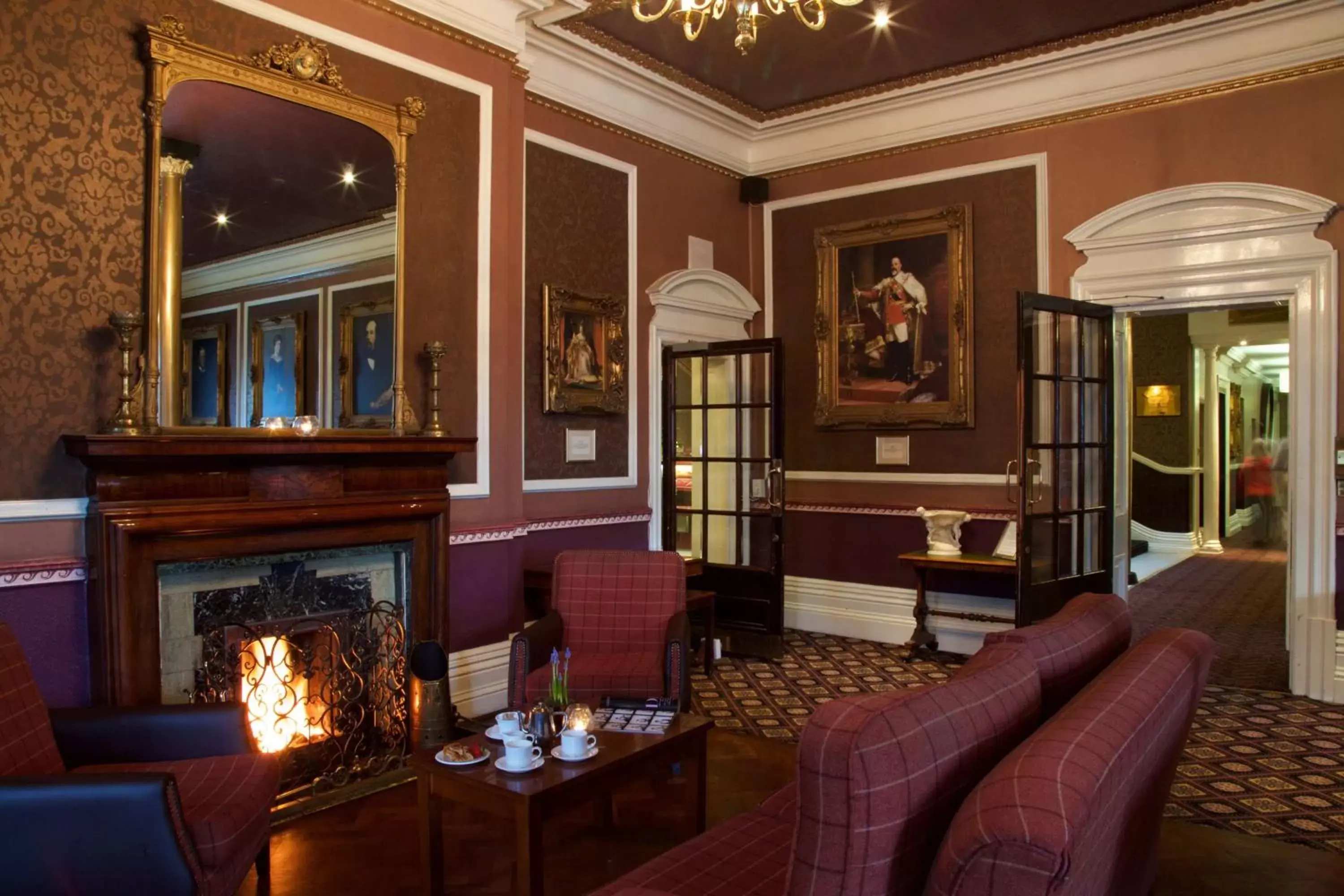 Lounge or bar, Seating Area in The Queen at Chester Hotel, BW Premier Collection