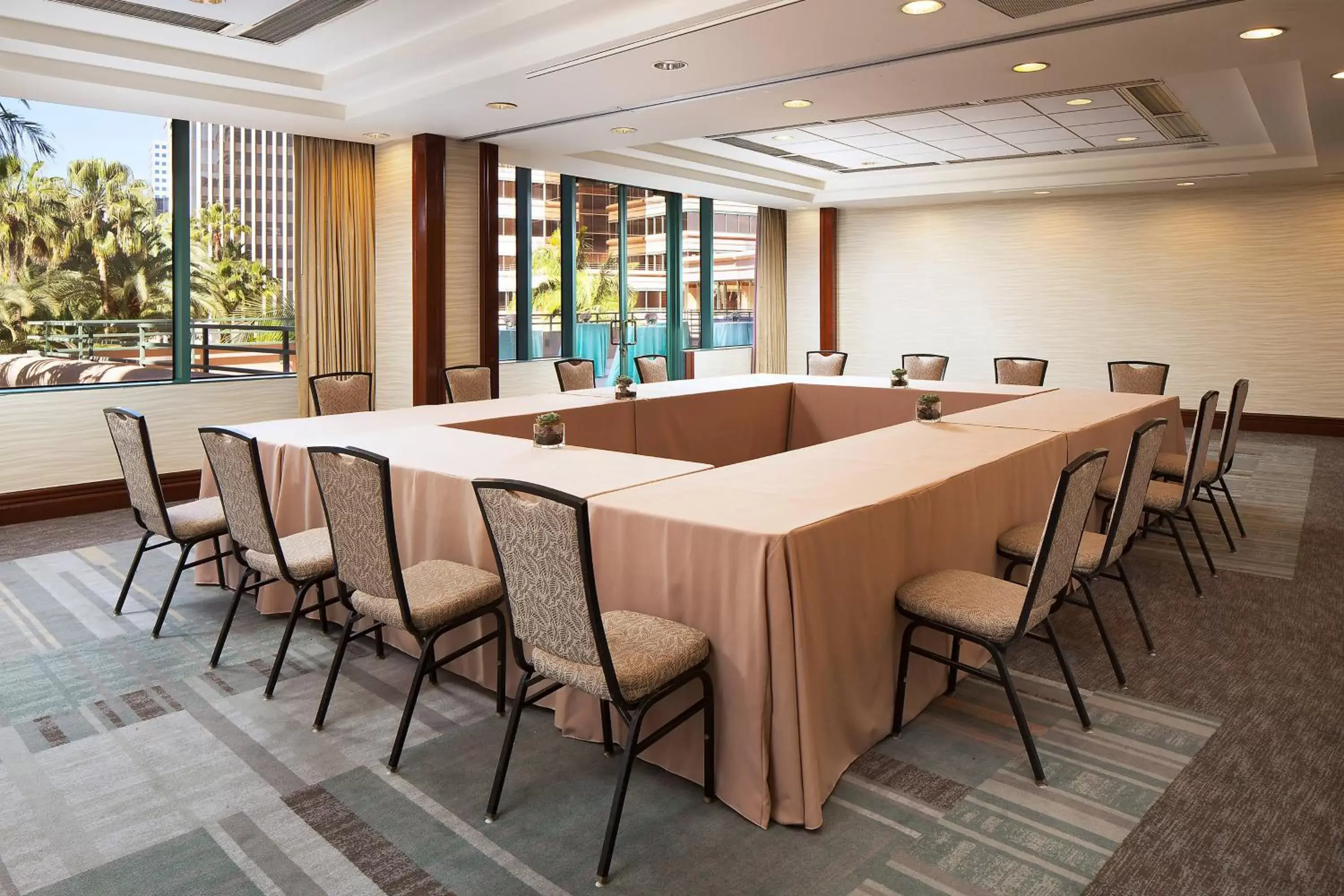 Meeting/conference room in The Westin Long Beach